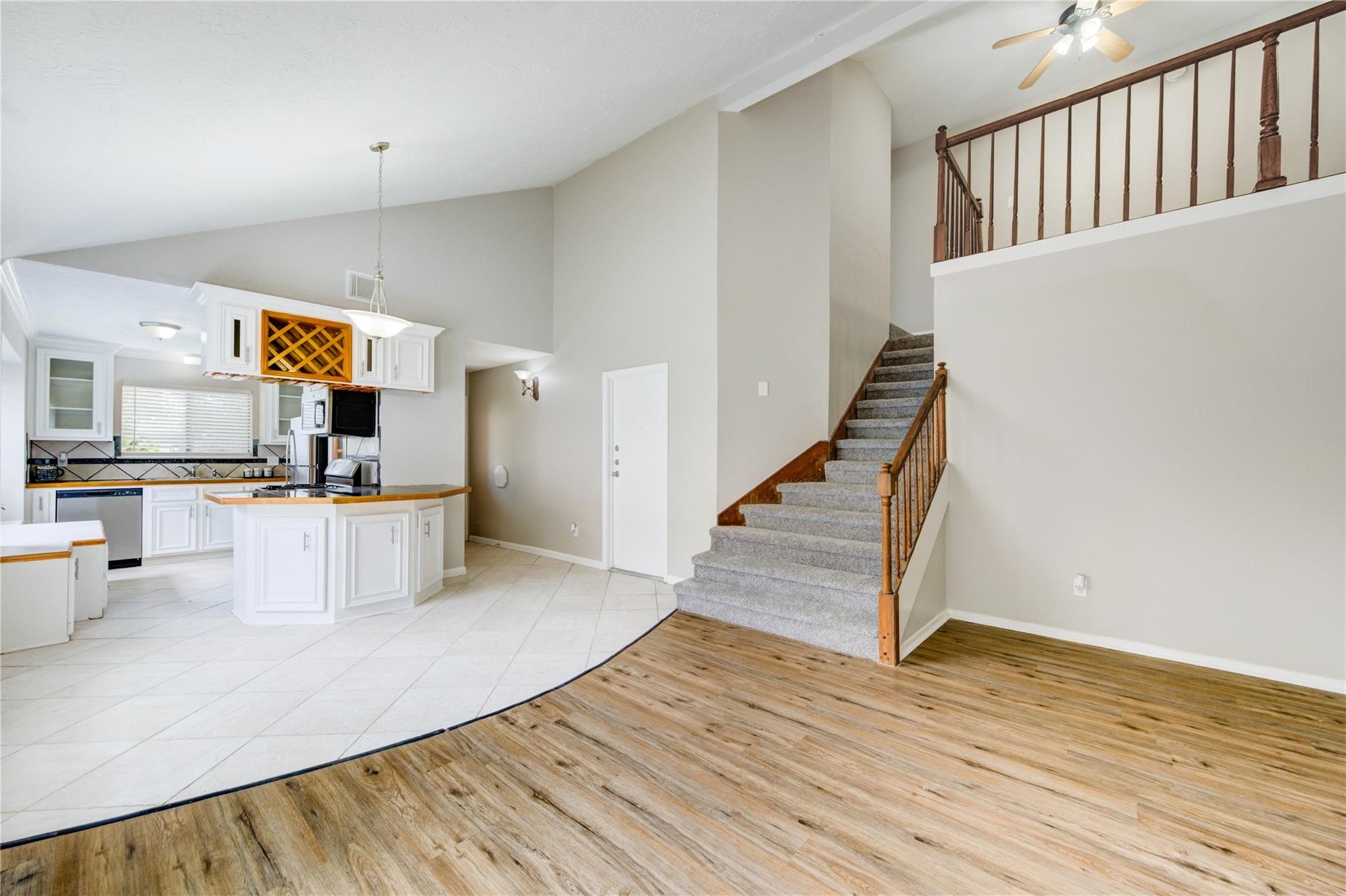 5255 Beaverbrook Drive Property Photo 5