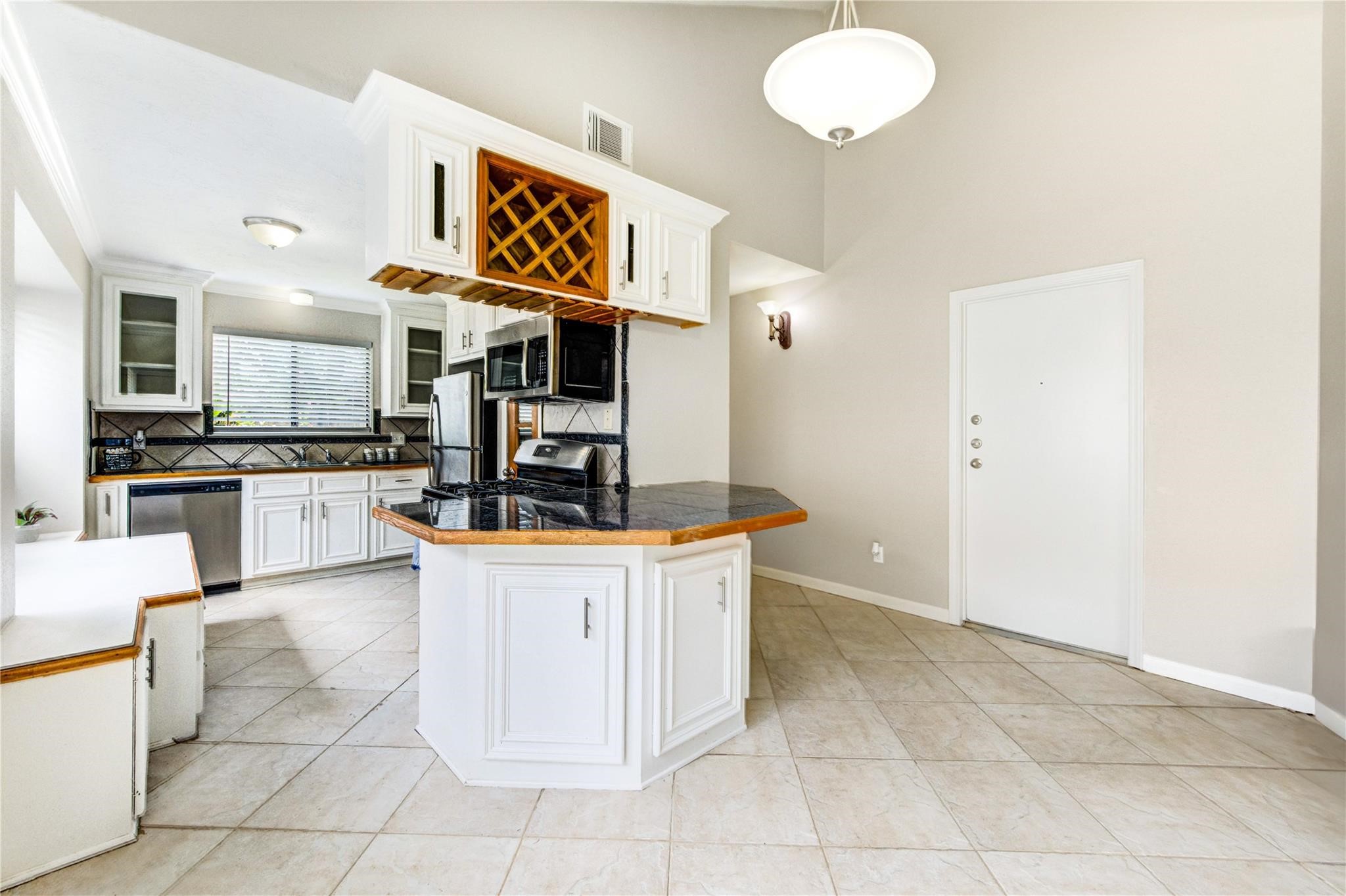 5255 Beaverbrook Drive Property Photo 12