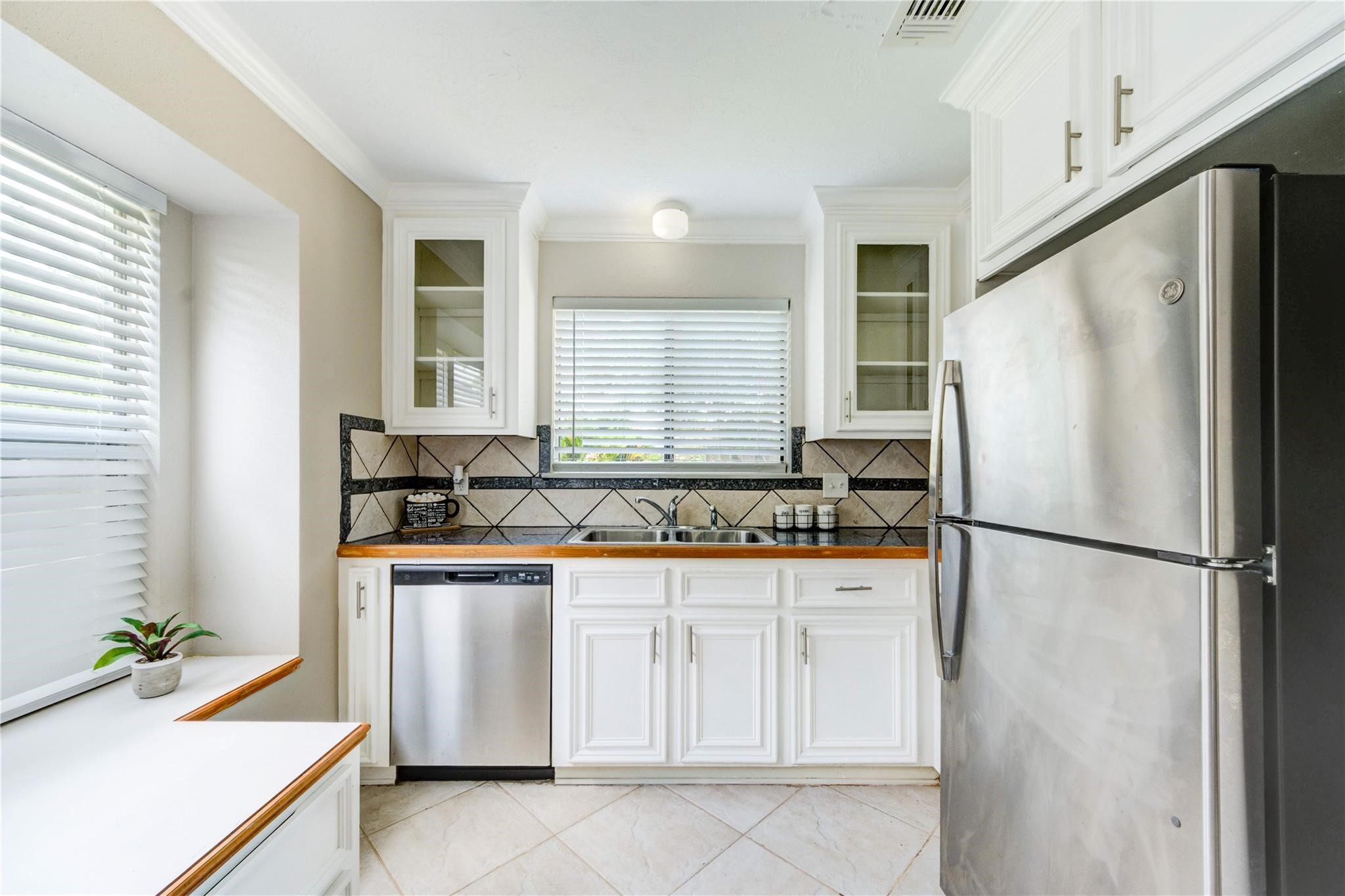 5255 Beaverbrook Drive Property Photo 18