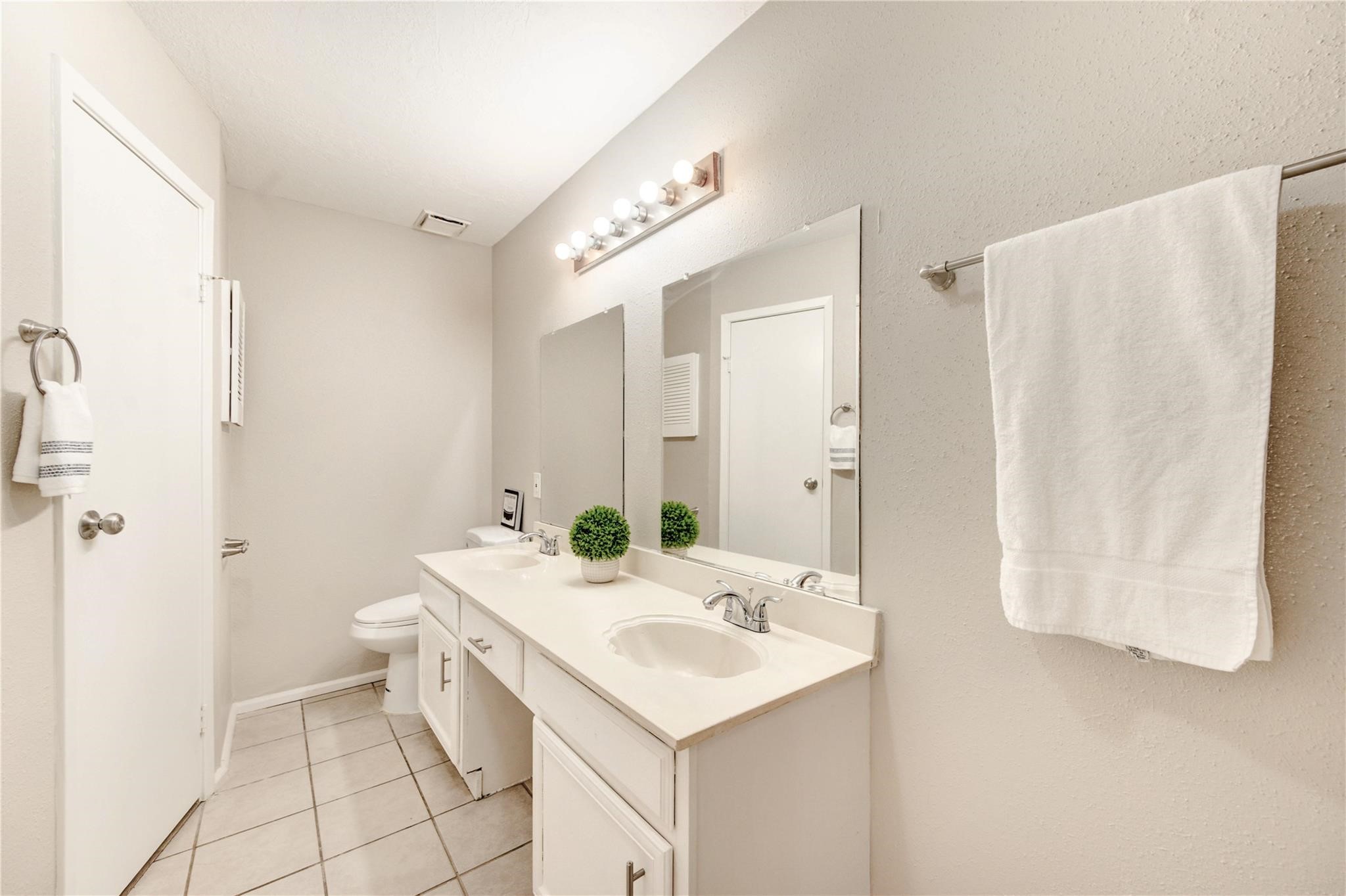 5255 Beaverbrook Drive Property Photo 23