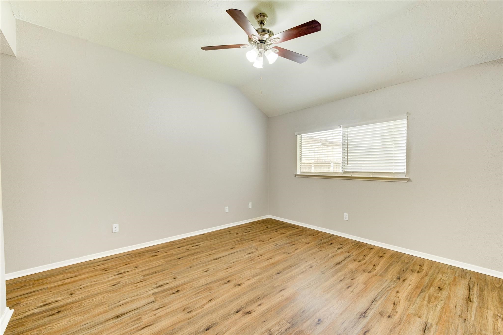 5255 Beaverbrook Drive Property Photo 31