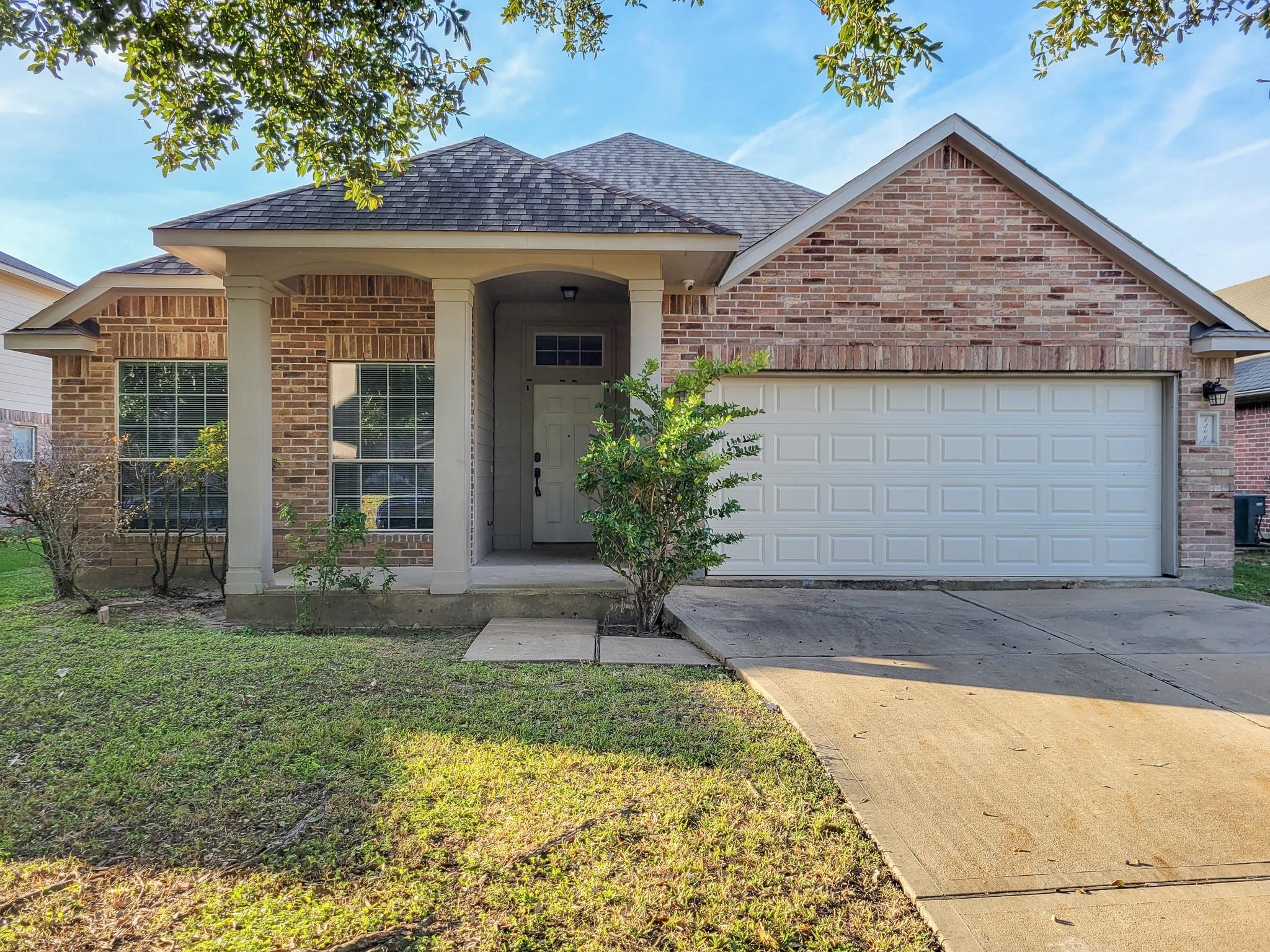 1206 Hemple Drive Property Photo 2
