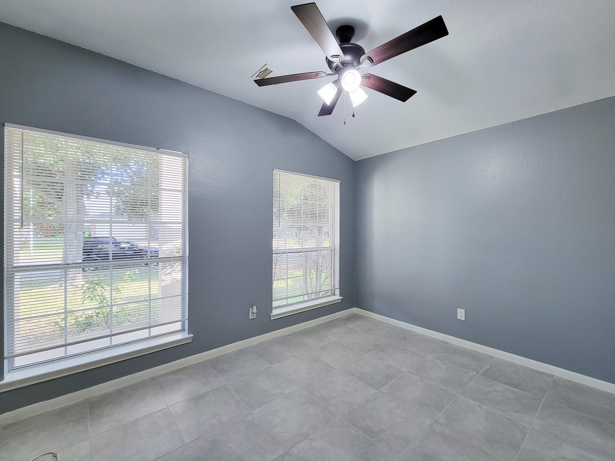 1206 Hemple Drive Property Photo 5