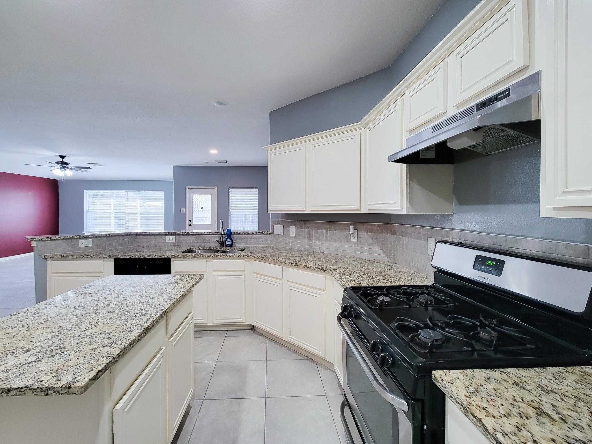 1206 Hemple Drive Property Photo 8