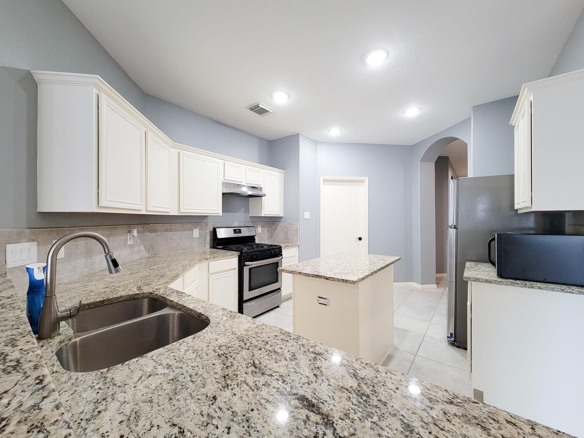 1206 Hemple Drive Property Photo 10