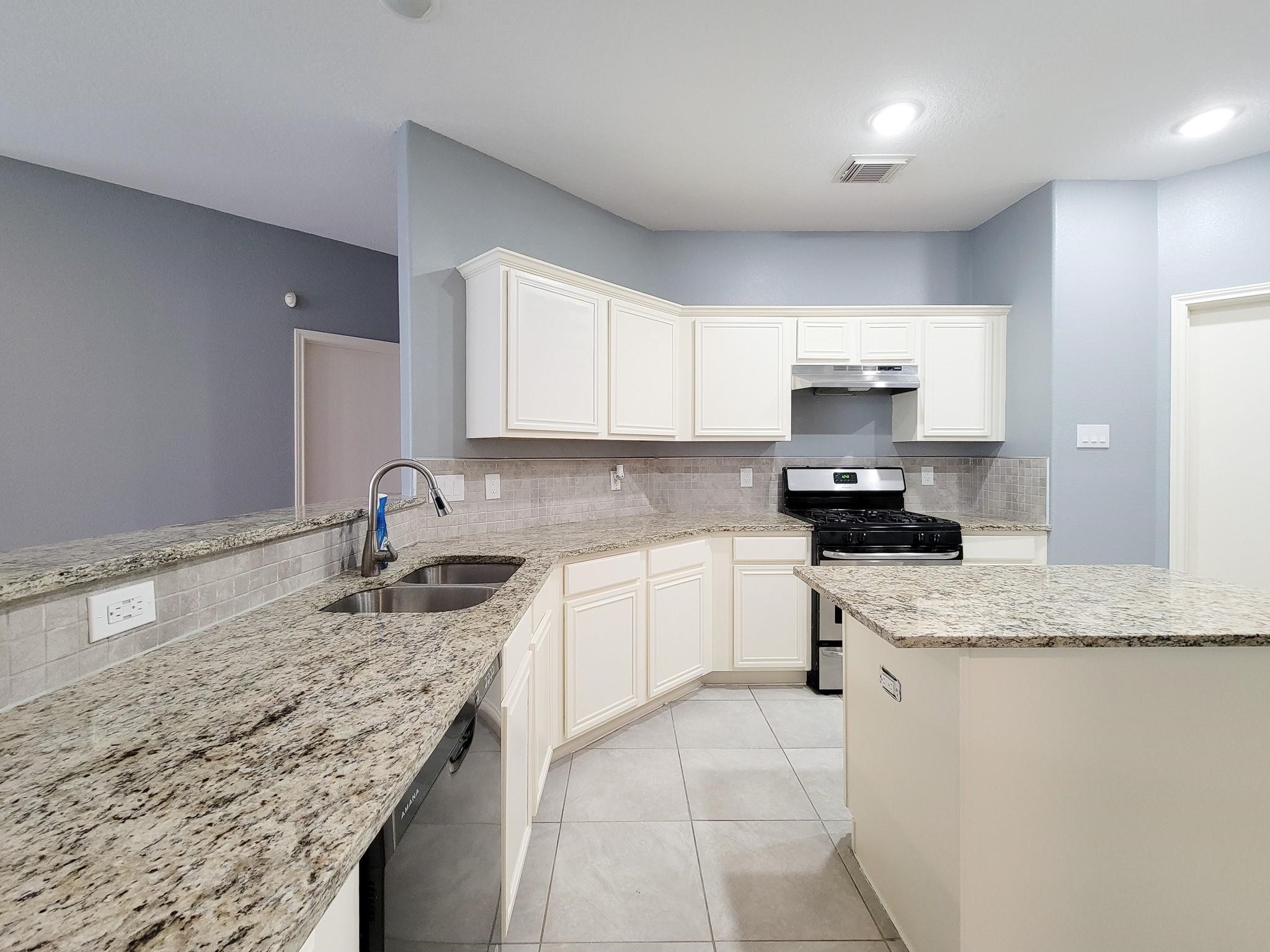 1206 Hemple Drive Property Photo 12