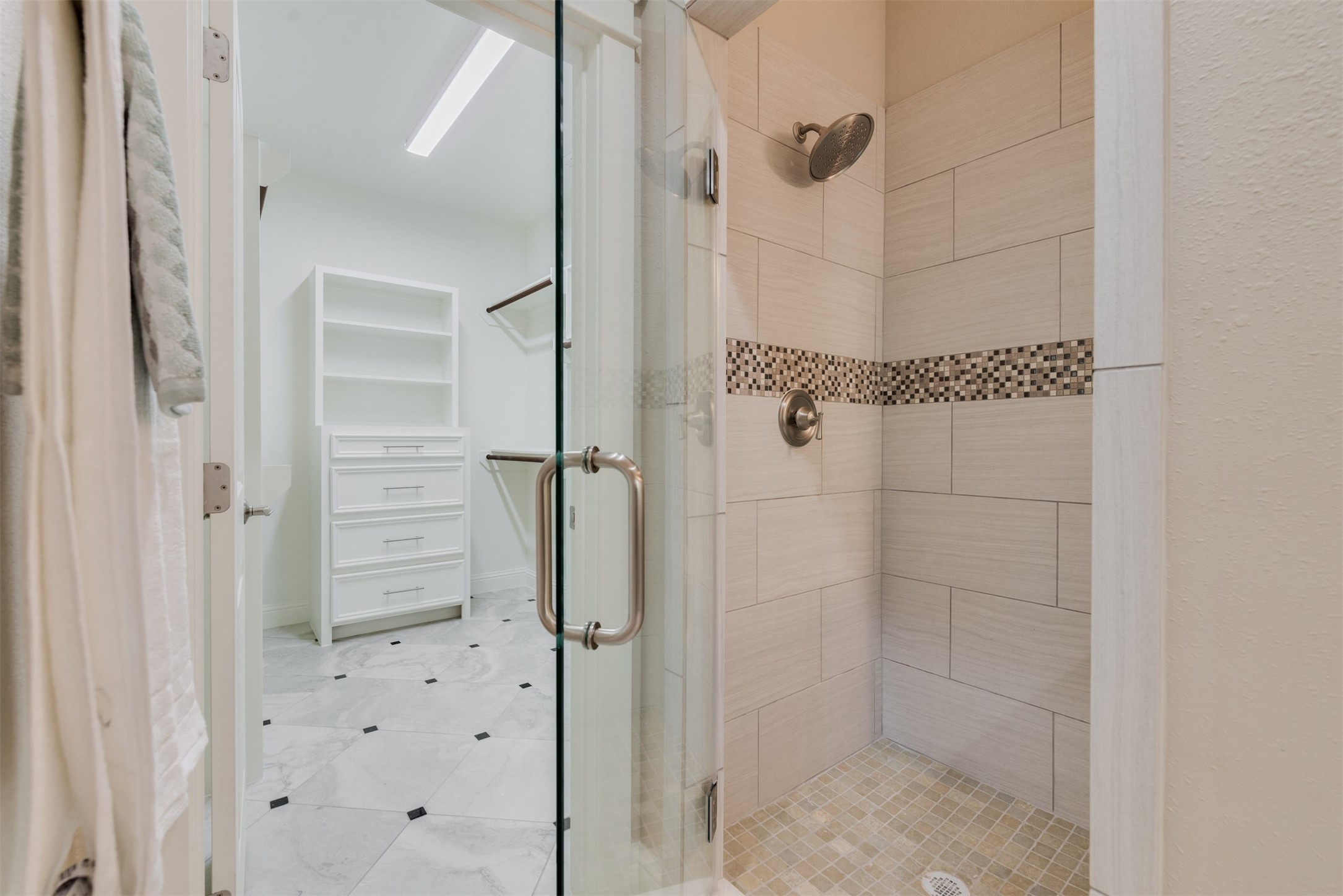 1244 W 26th Street Property Photo 44