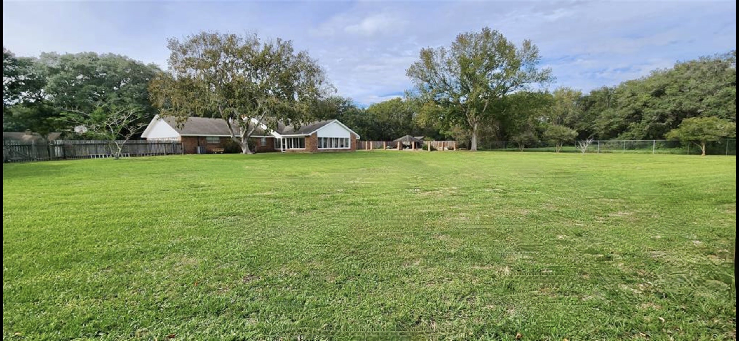 4 Renwick Street Property Photo 36