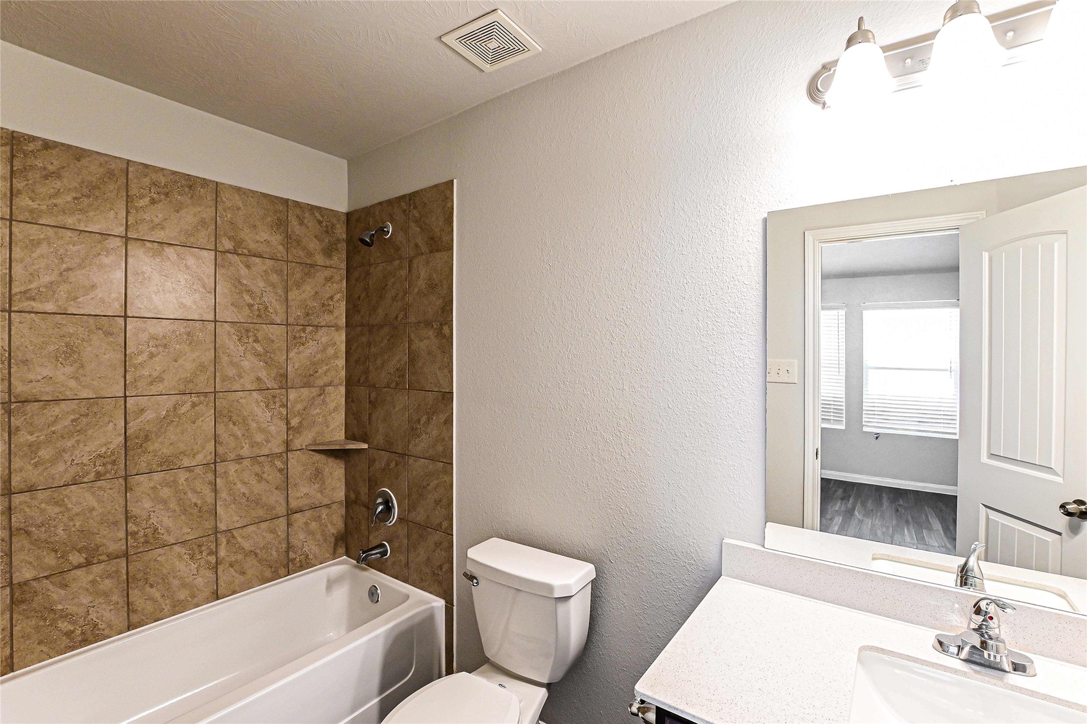 19046 Brescia Lane Property Photo 10