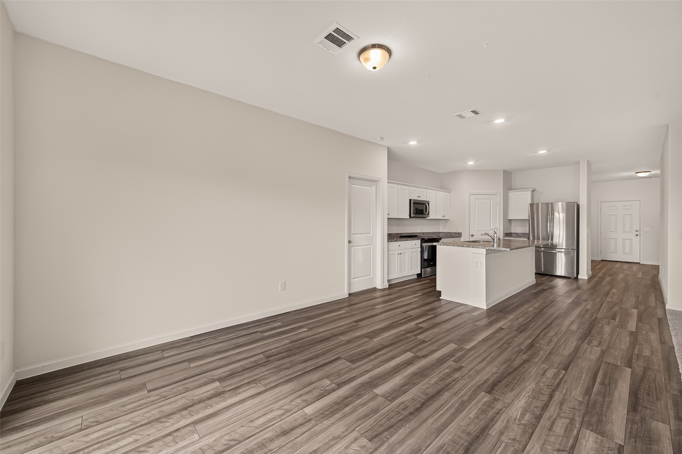 1037 Lacebark Pine Lane Property Photo 10