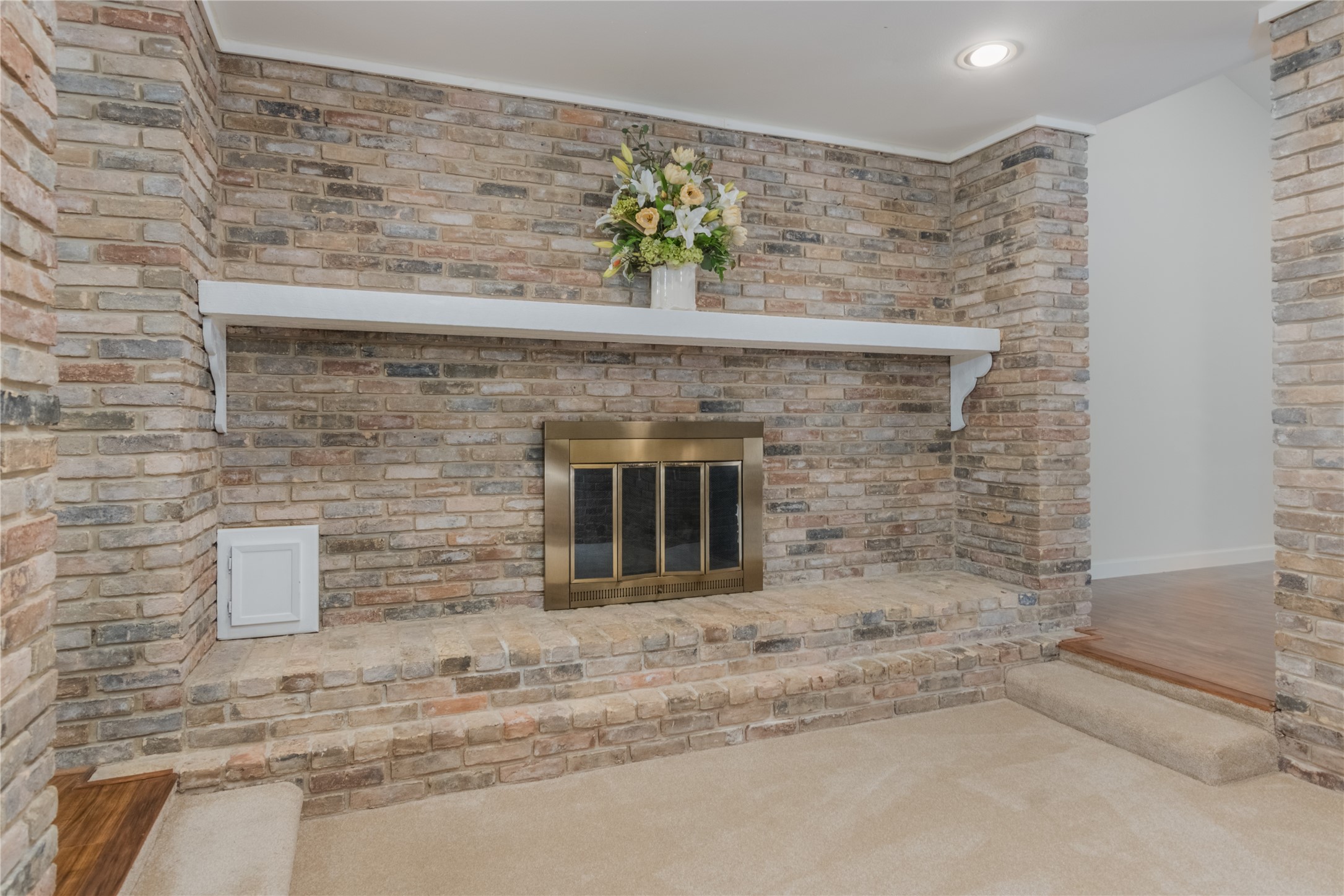 715 Trademark Place Property Photo 9