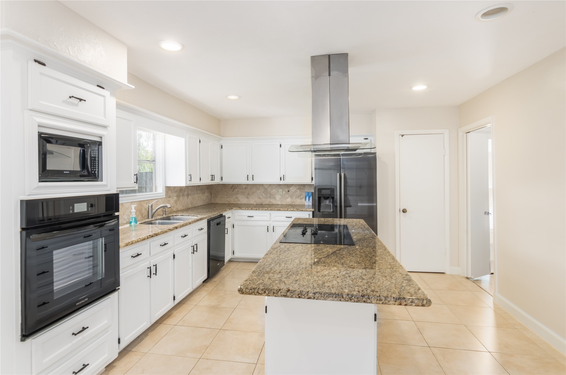 715 Trademark Place Property Photo 17