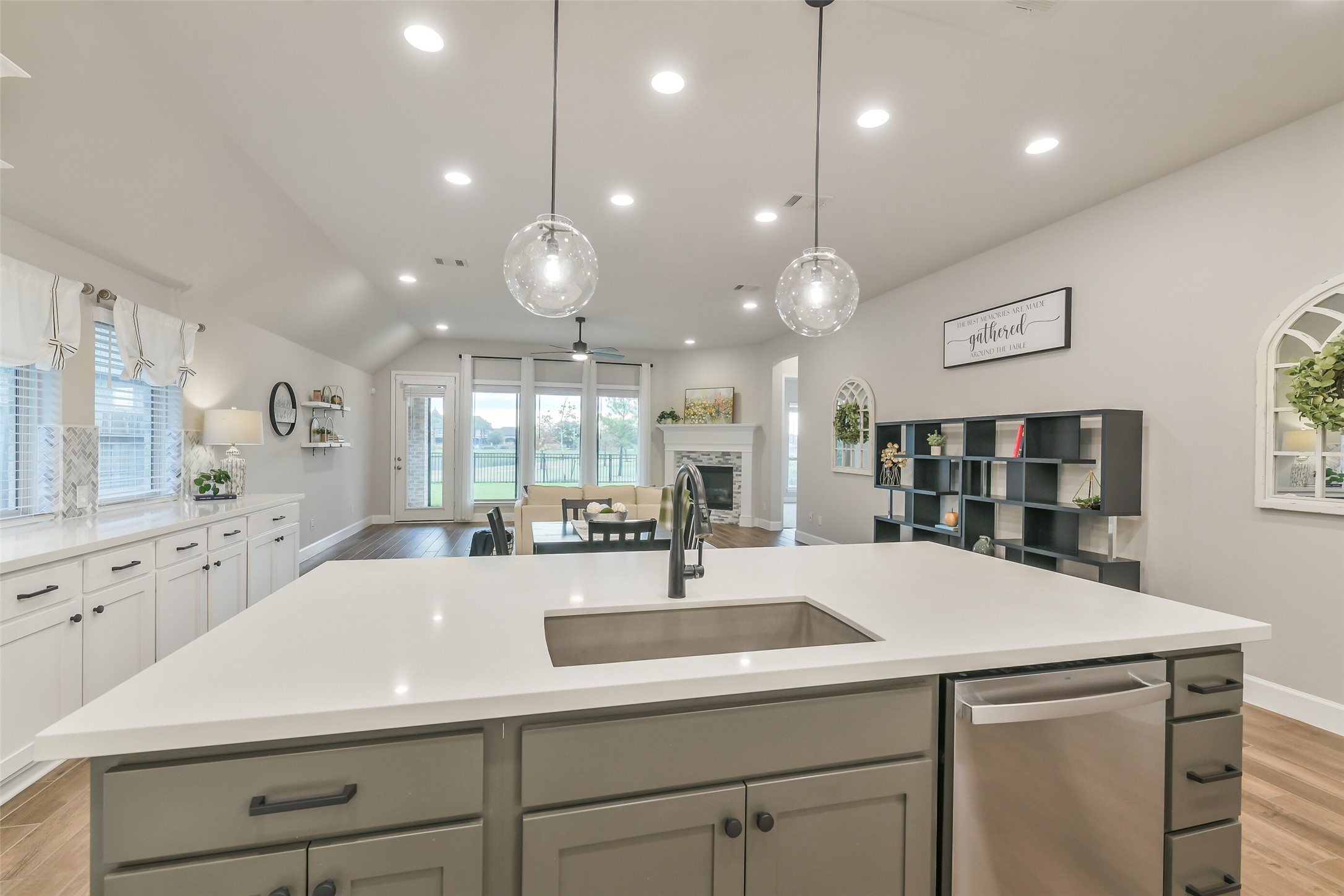 20423 Avelignese Way Property Photo 13