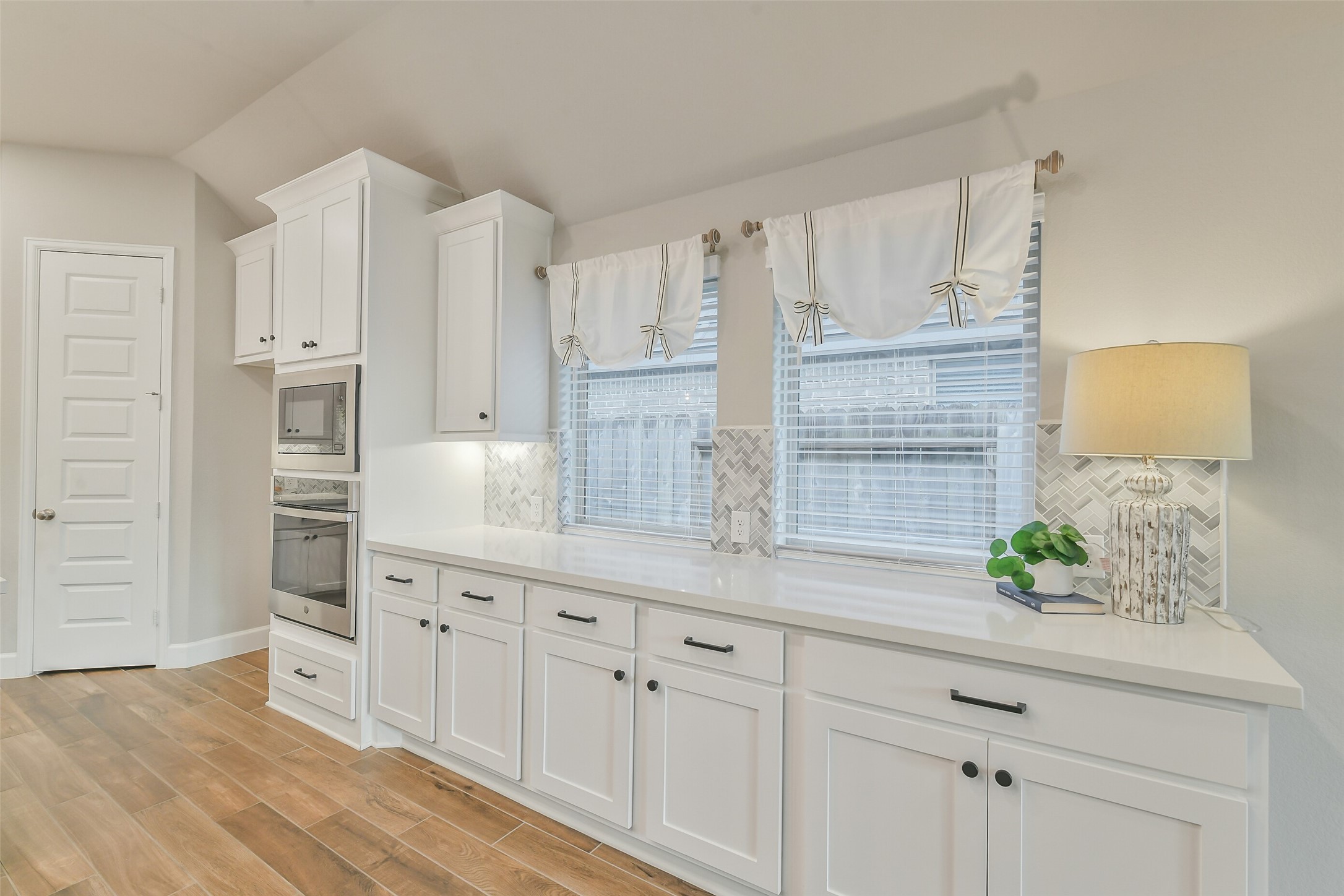 20423 Avelignese Way Property Photo 15