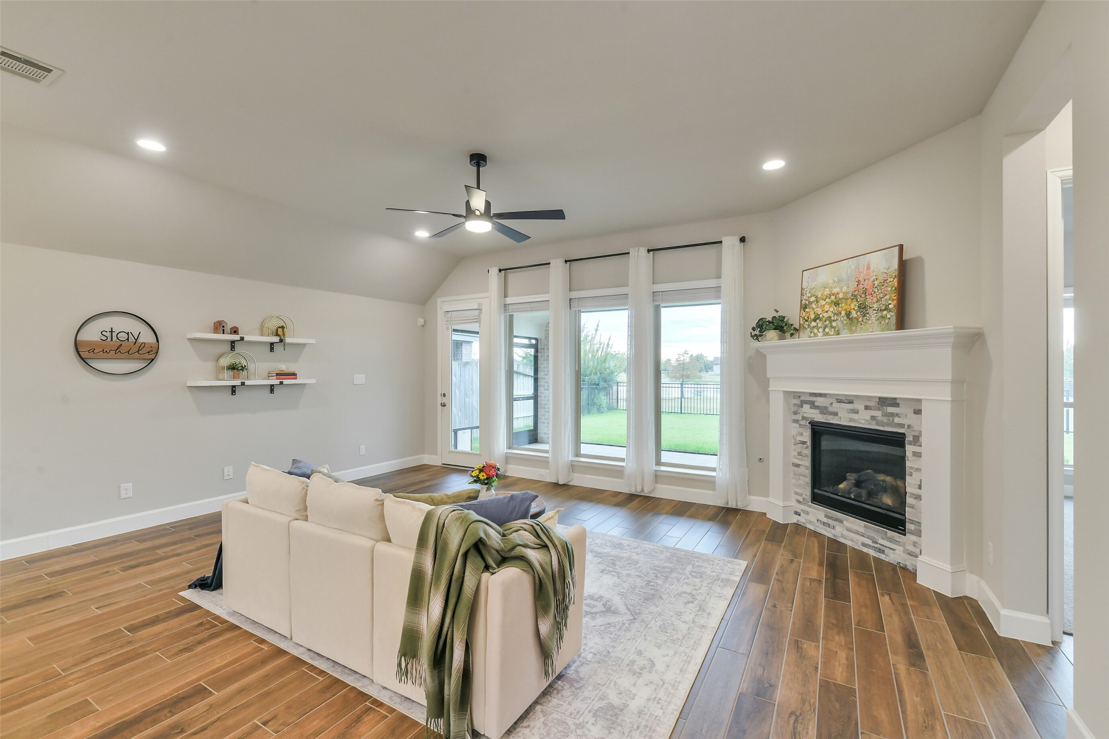 20423 Avelignese Way Property Photo 18