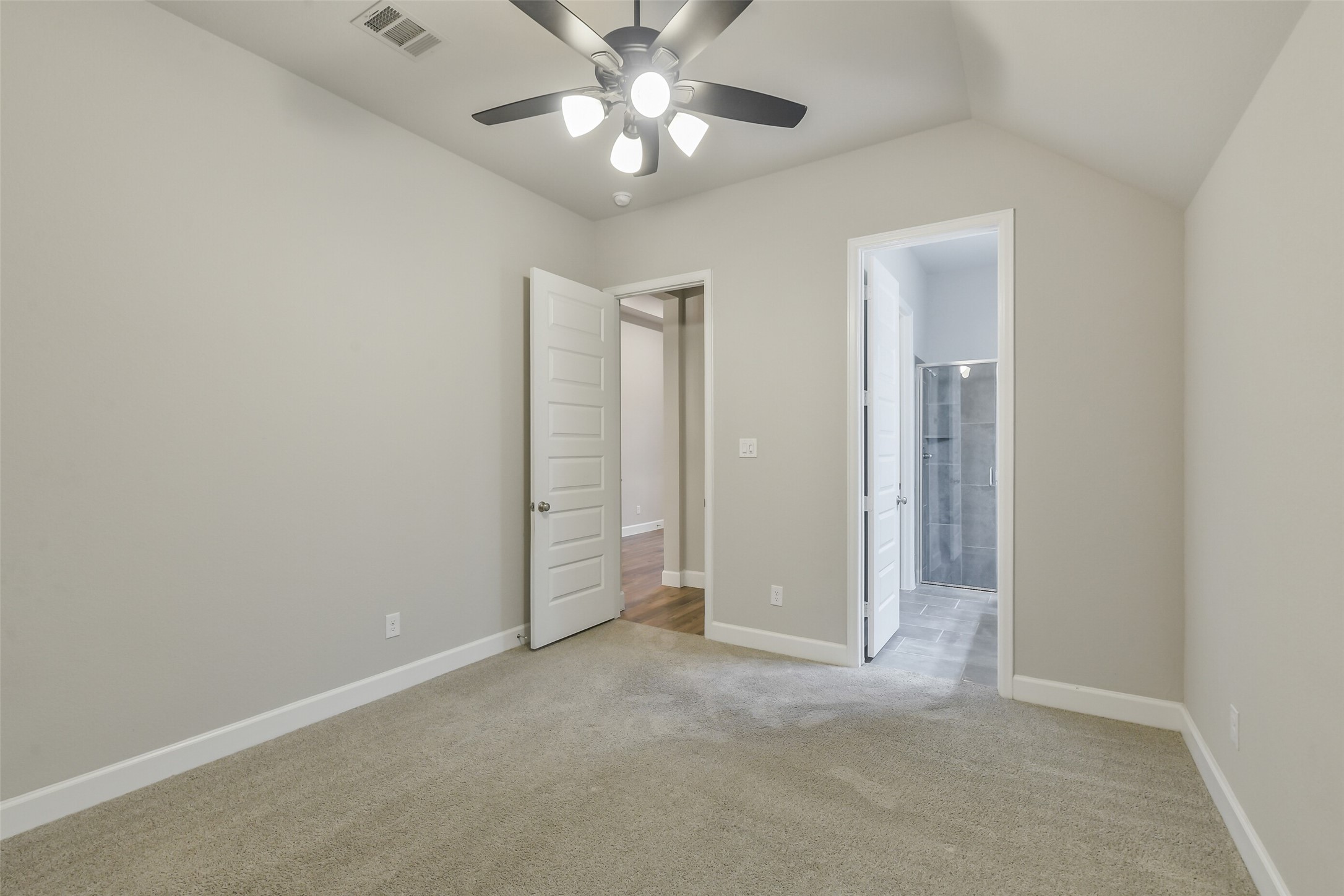 20423 Avelignese Way Property Photo 32