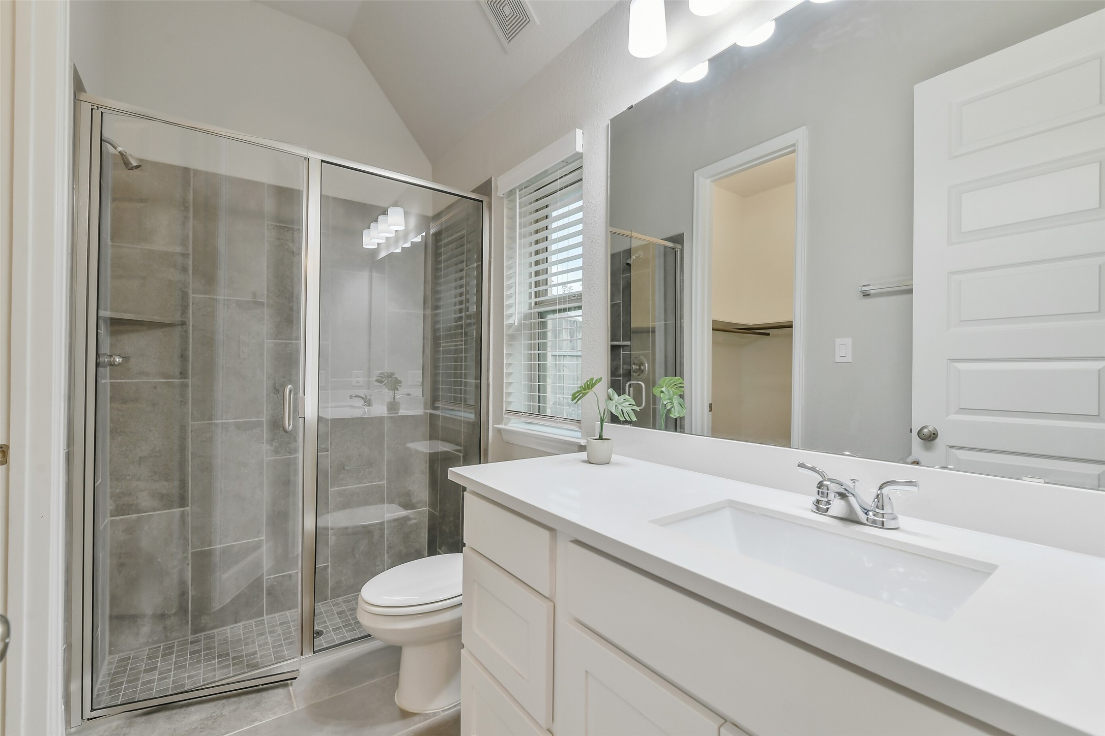 20423 Avelignese Way Property Photo 33