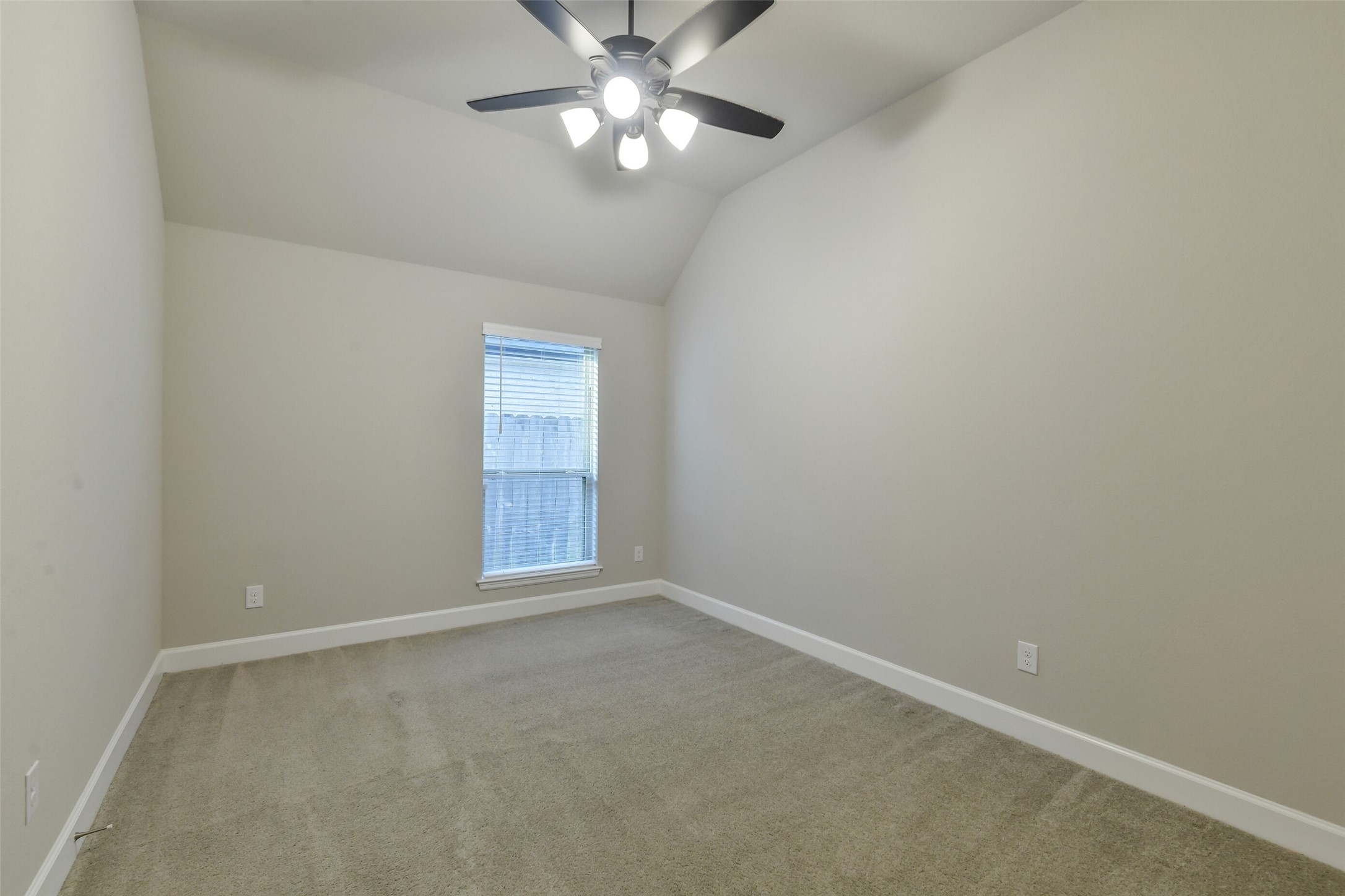 20423 Avelignese Way Property Photo 34
