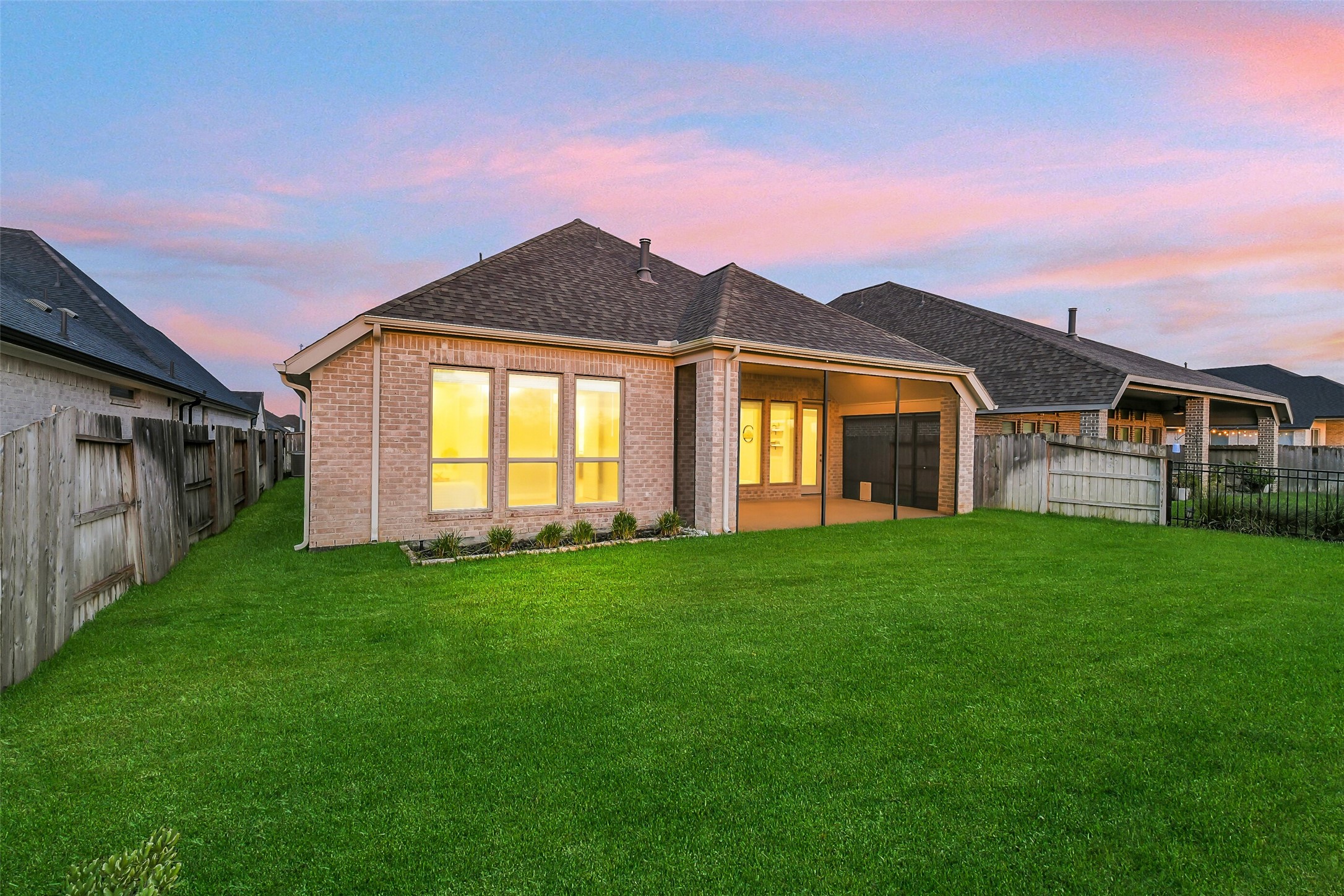 20423 Avelignese Way Property Photo 43