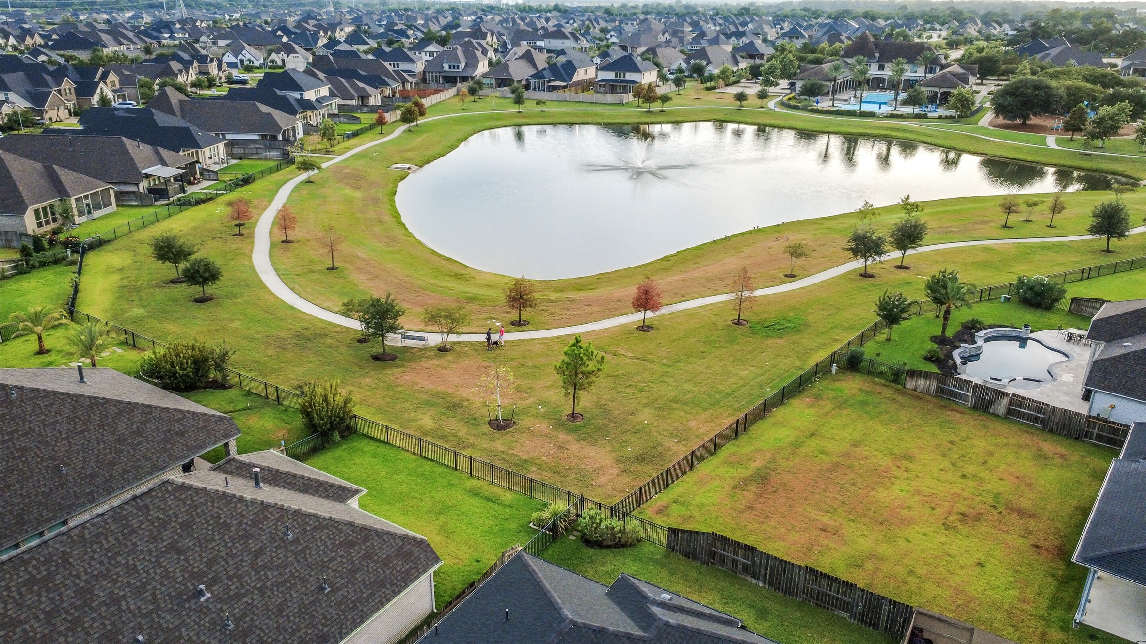 20423 Avelignese Way Property Photo 47