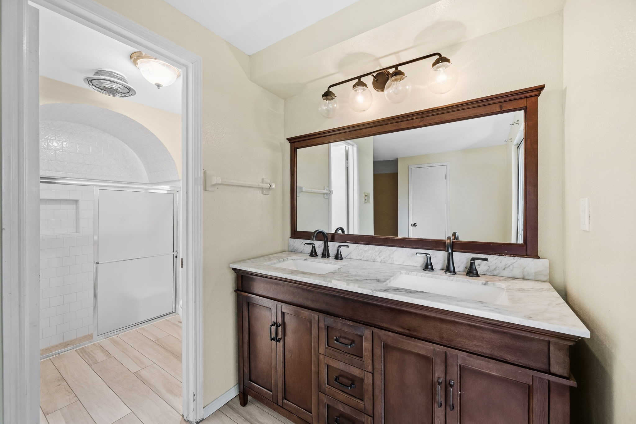 1110 Cheshire Lane Property Photo 16