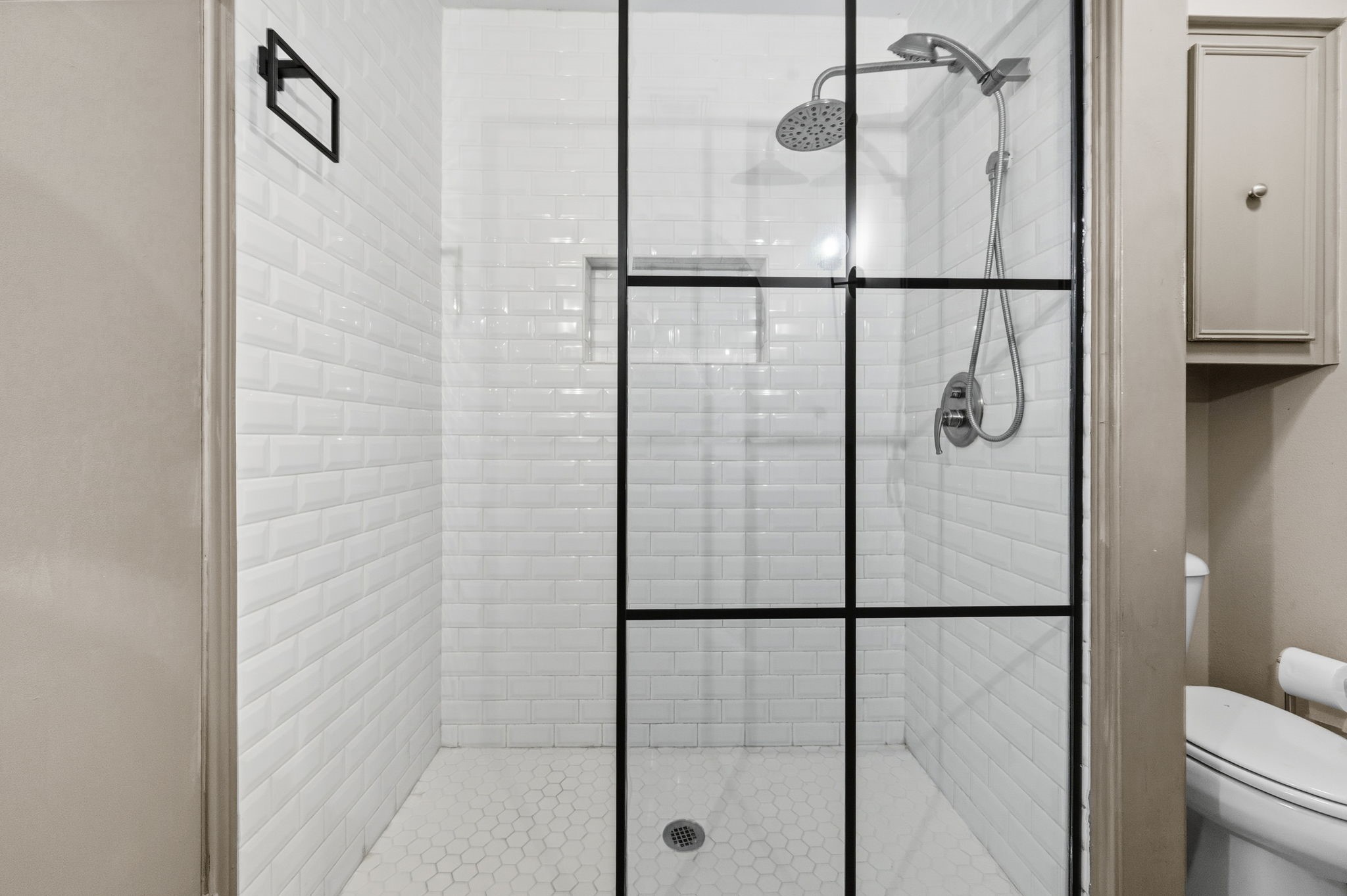 1110 Cheshire Lane Property Photo 24