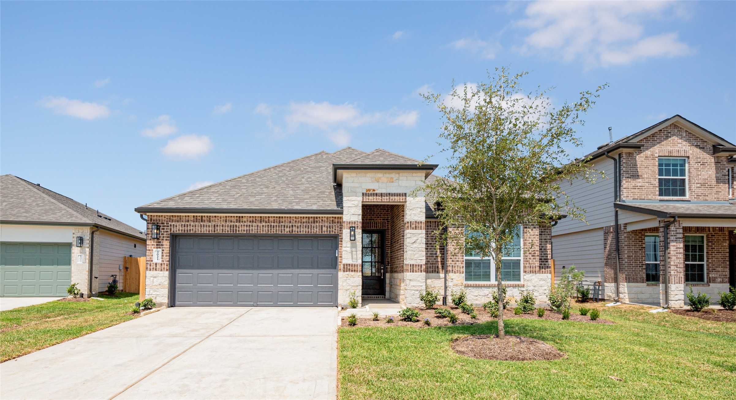 3021 Mustang Grove Way Property Photo 1