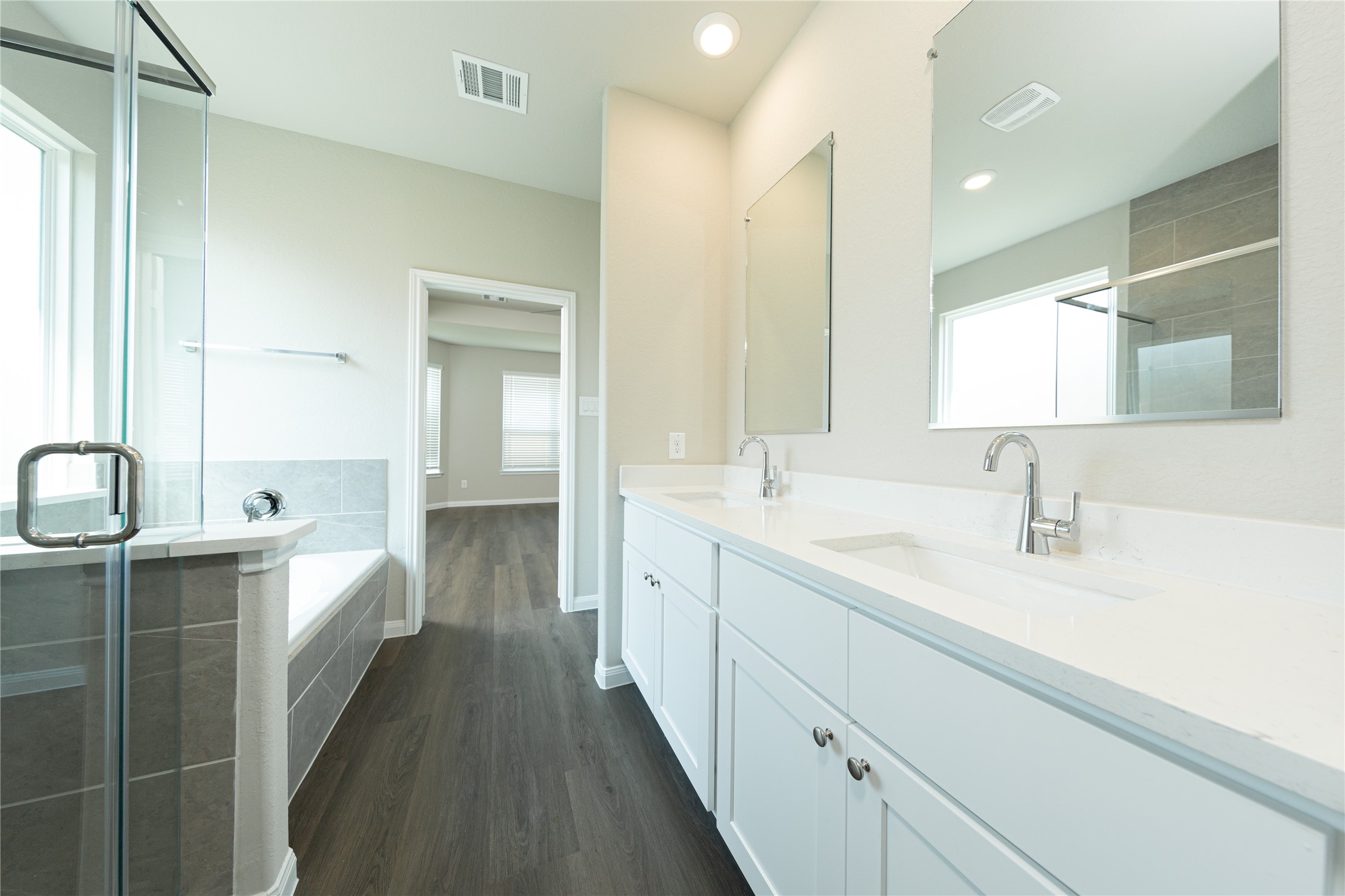 3021 Mustang Grove Way Property Photo 21