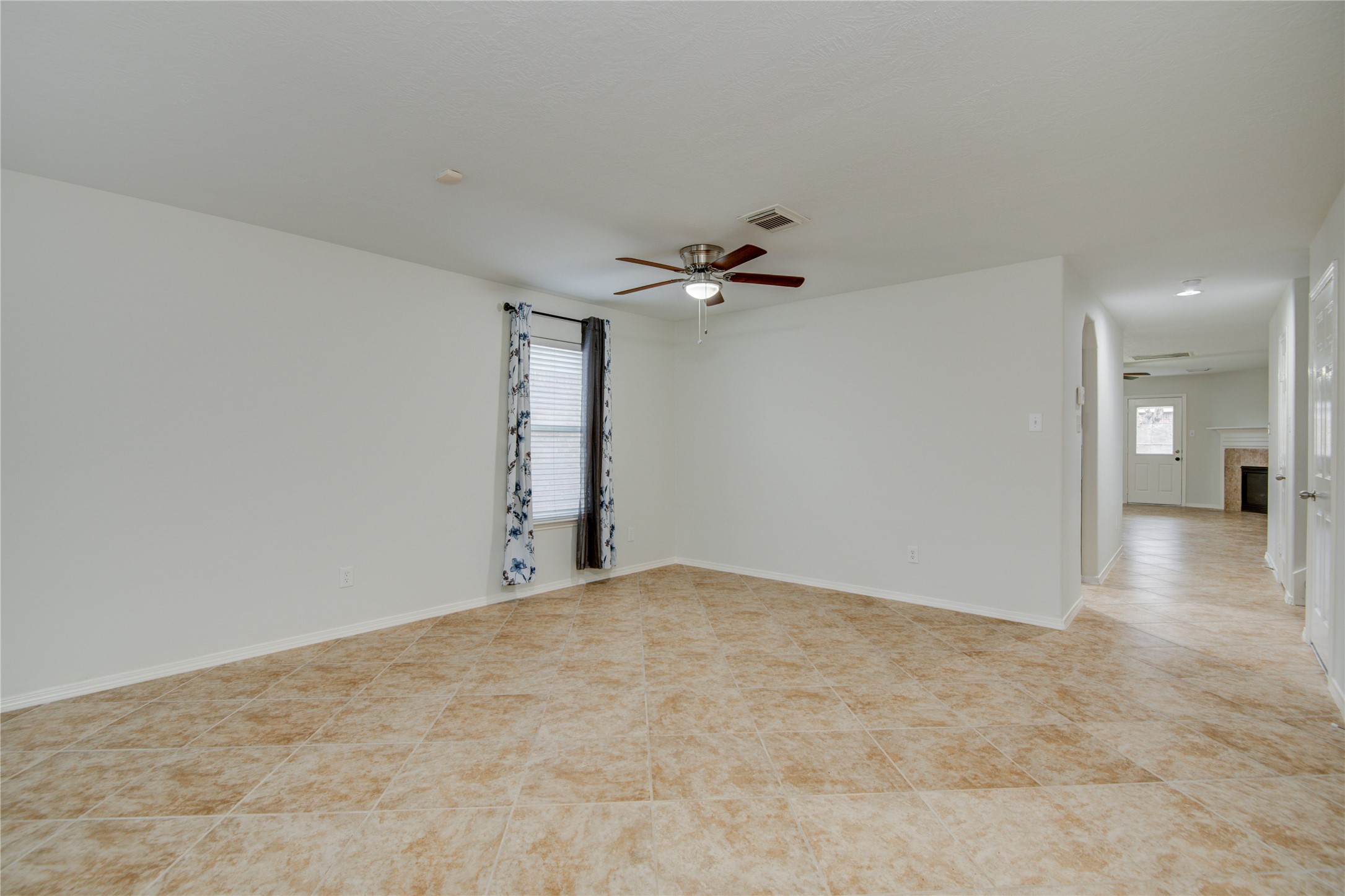 19218 Desert Calico Lane Property Photo 5