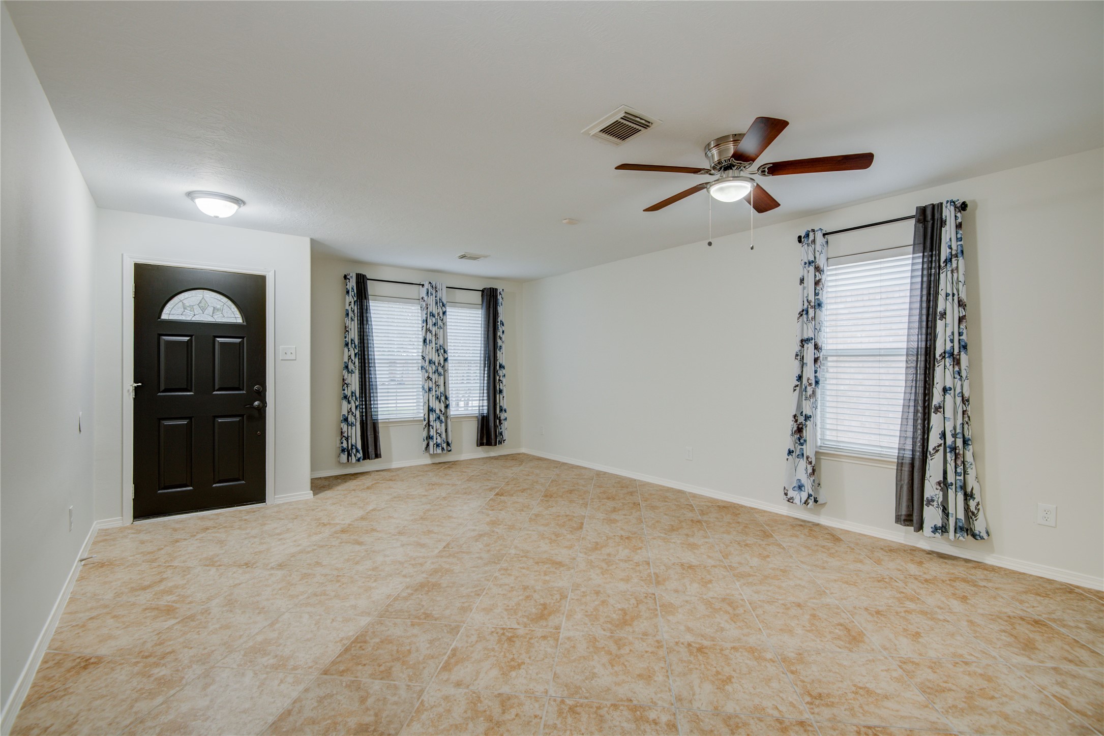 19218 Desert Calico Lane Property Photo 7