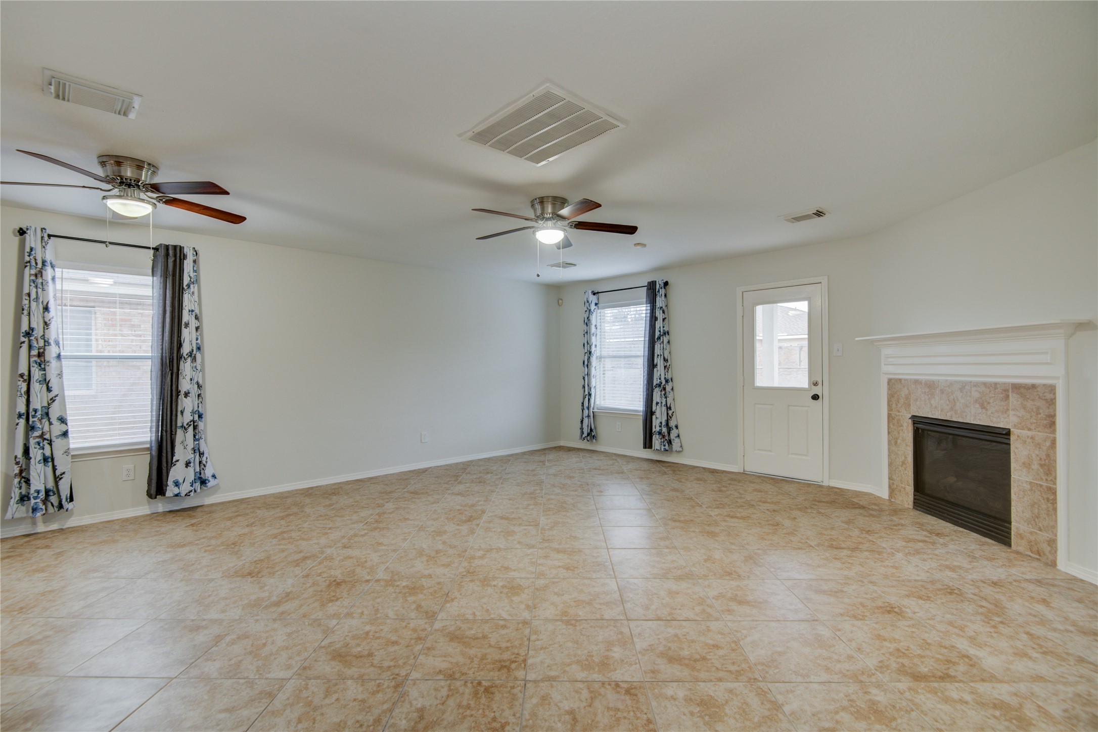 19218 Desert Calico Lane Property Photo 12