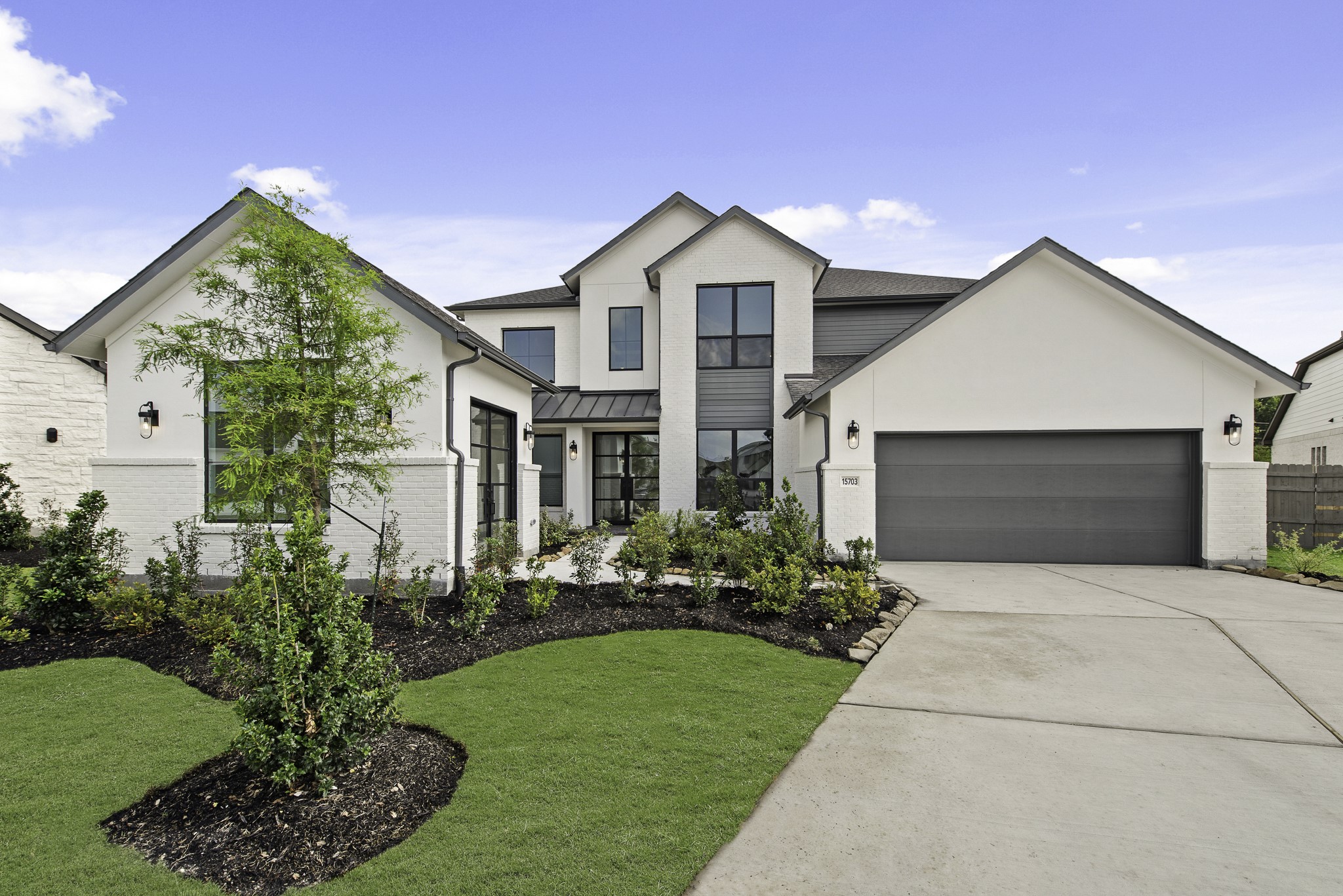 15703 Saffron Summer Street Property Photo 1
