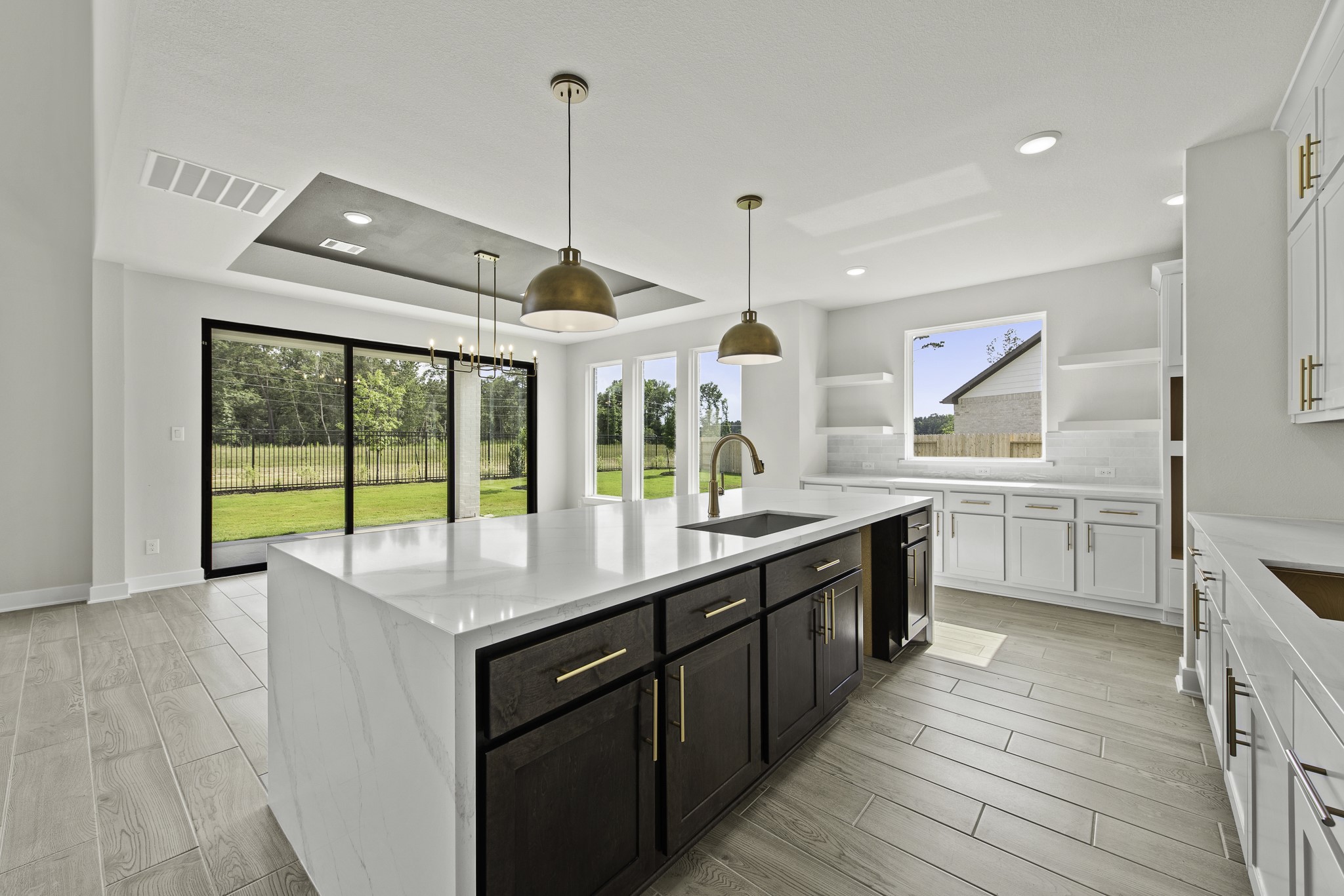 15703 Saffron Summer Street Property Photo 9