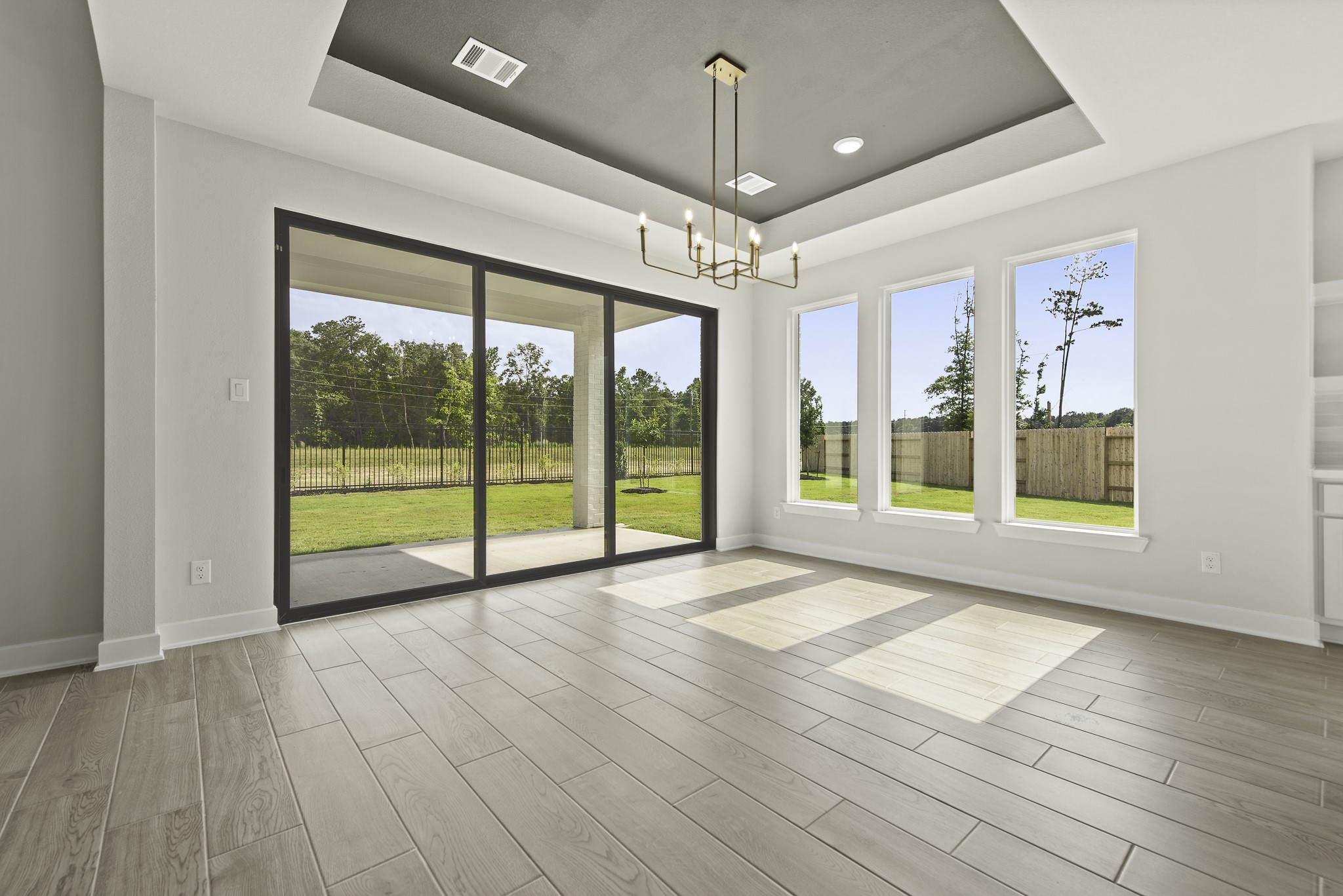 15703 Saffron Summer Street Property Photo 10