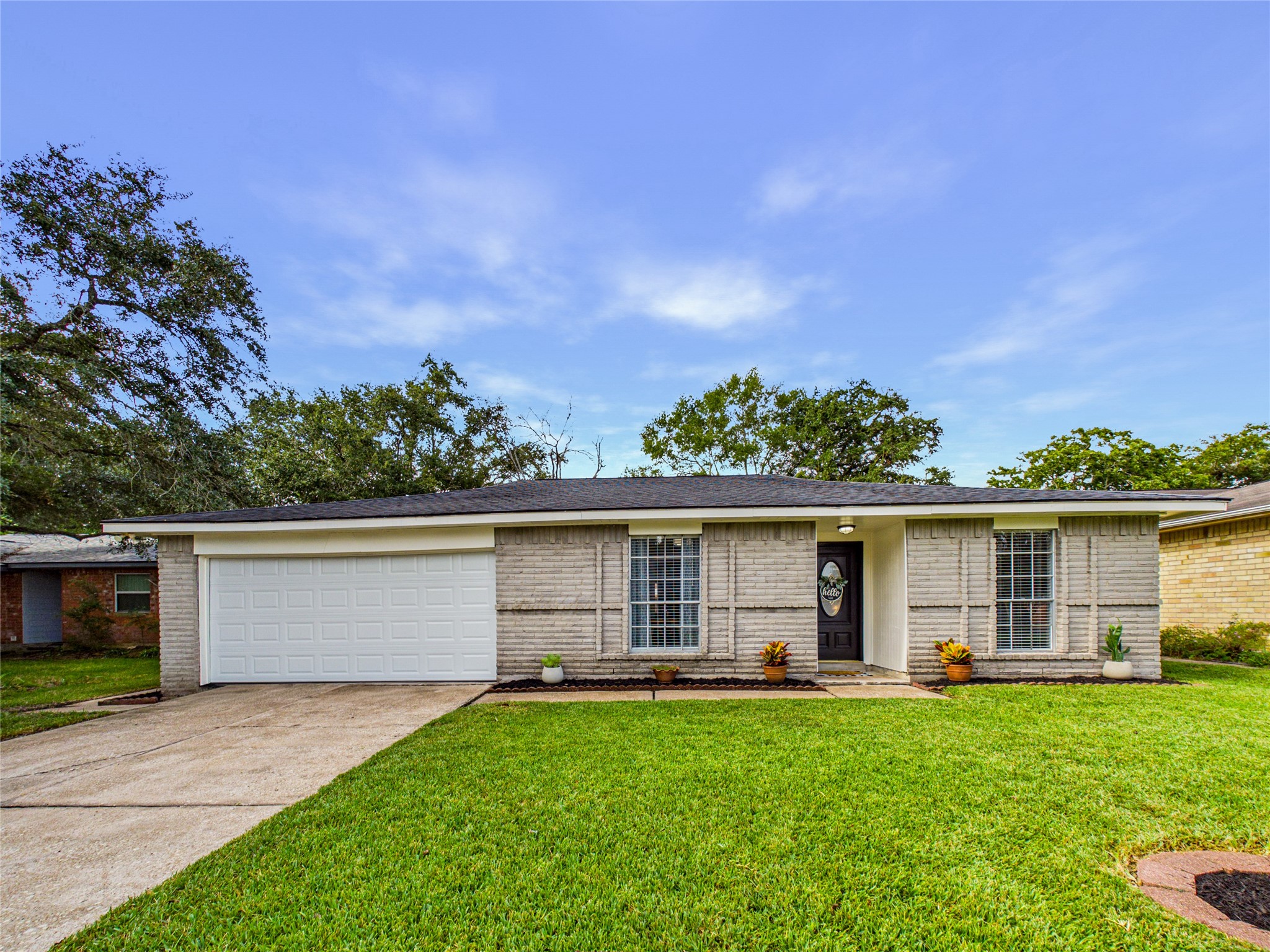 6209 Brookdale Drive Property Photo 1