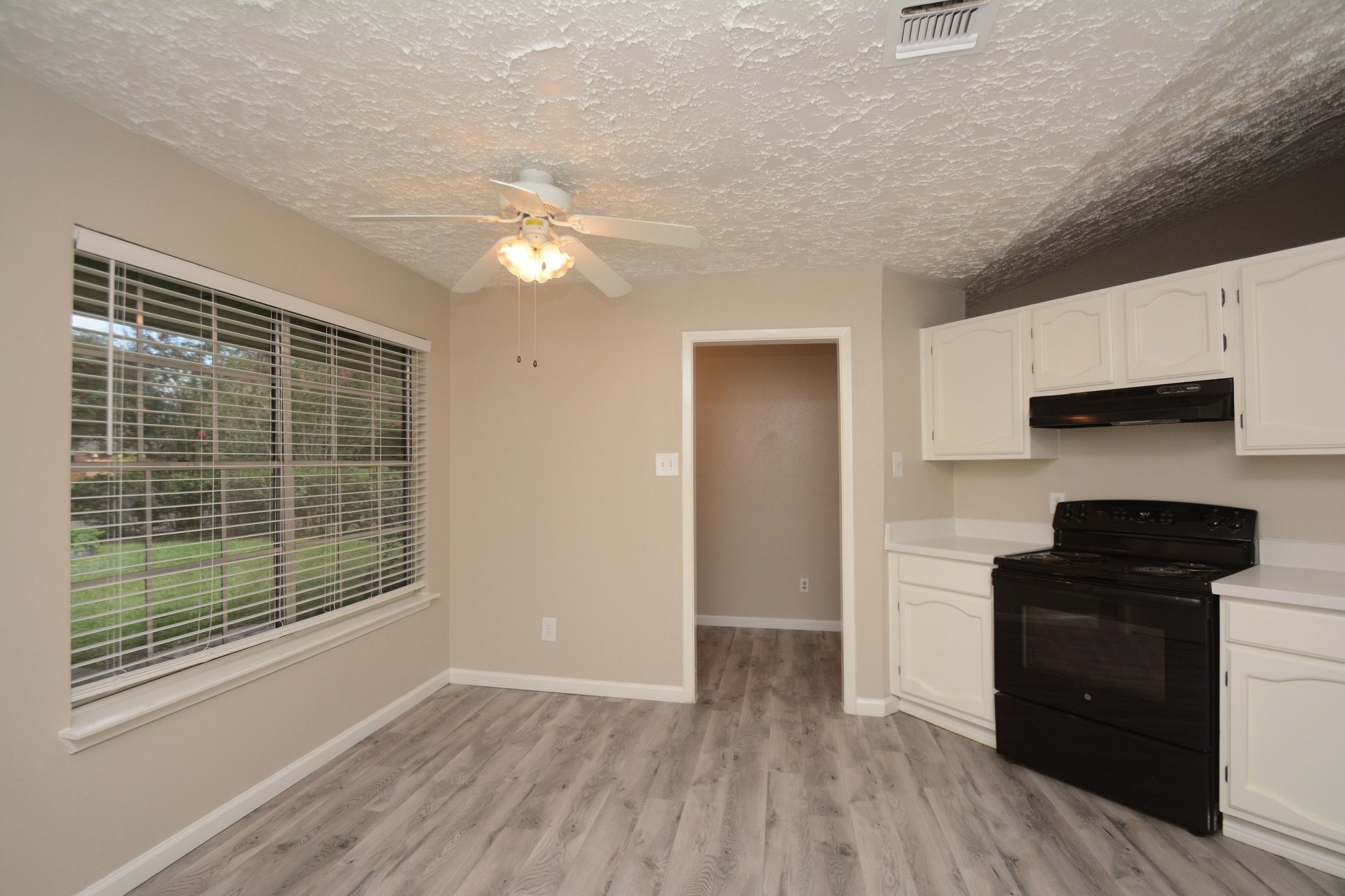 16335 Quail Echo Drive Property Photo 3