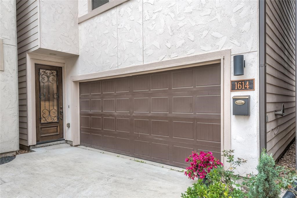 1614 Parker Street Property Photo 4