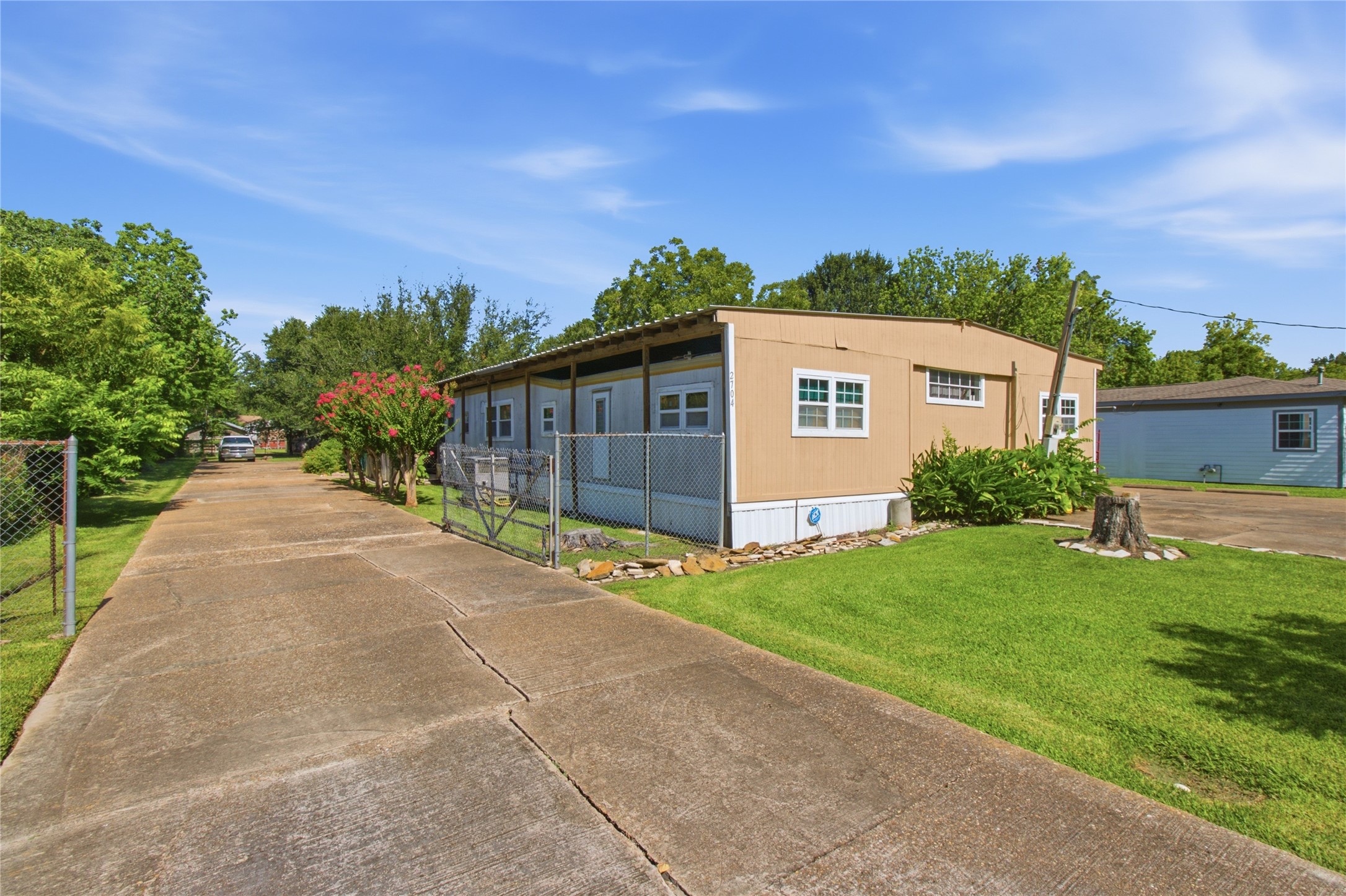 2704 Sinclair Street Property Photo