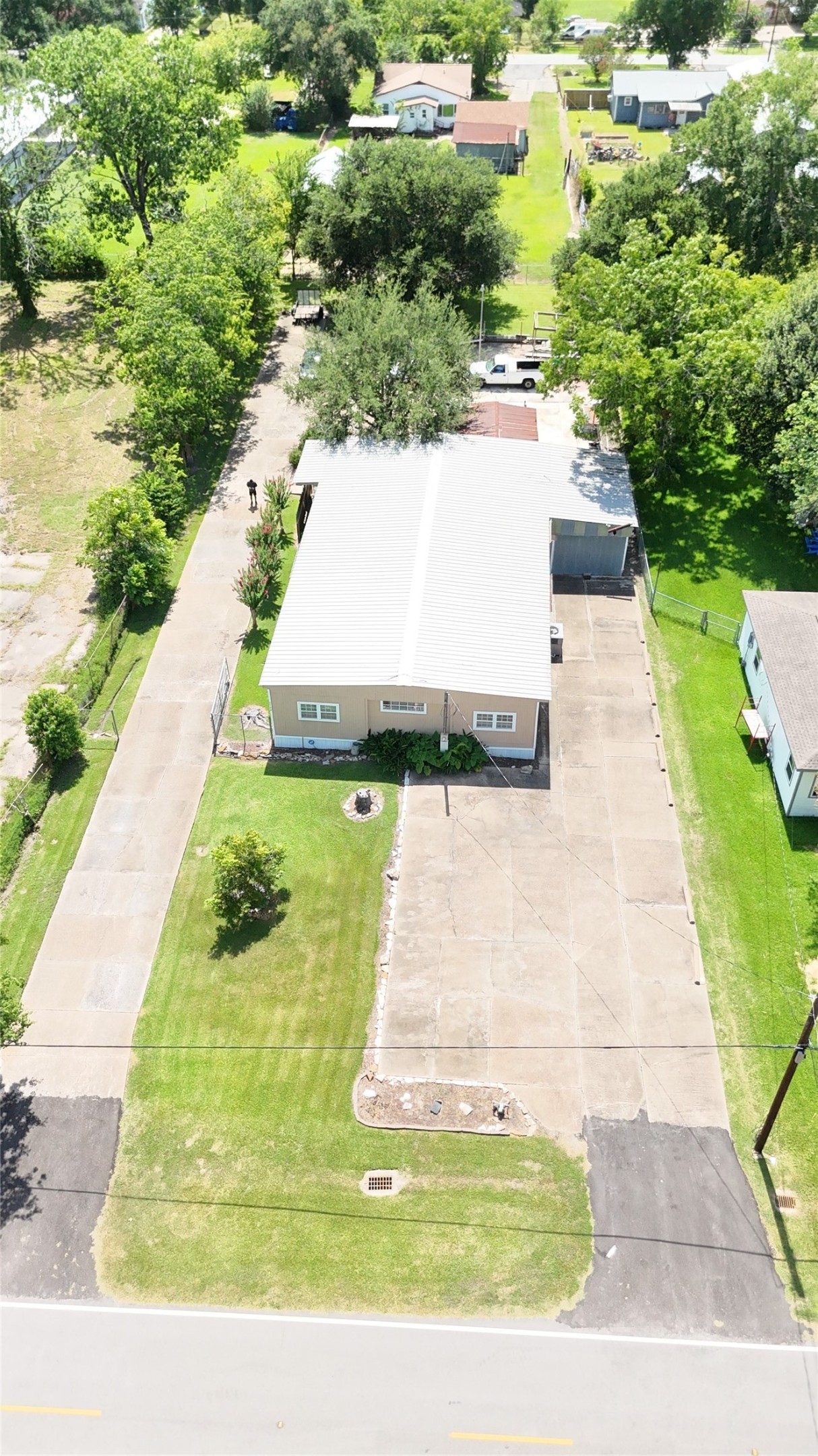2704 Sinclair Street Property Photo 4