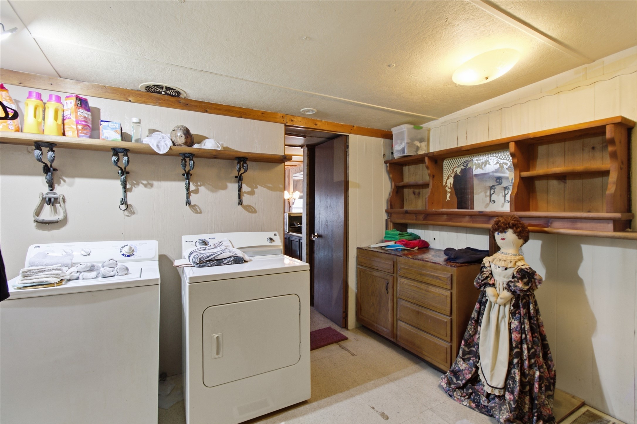 2704 Sinclair Street Property Photo 12