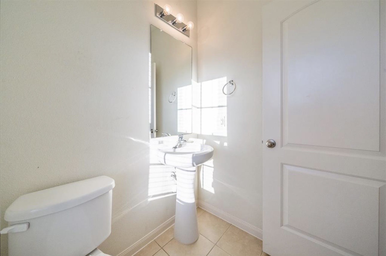 9439 Grand Spark Drive Property Photo 3