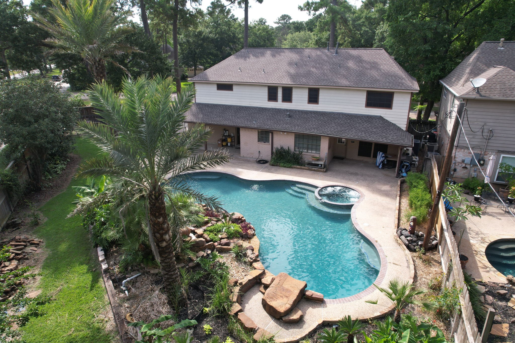 12923 Hunterfield Drive Property Photo 3