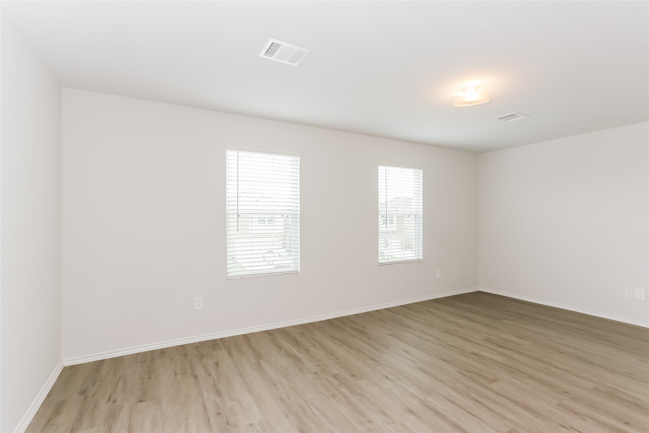 2626 Camrola Way Property Photo 11