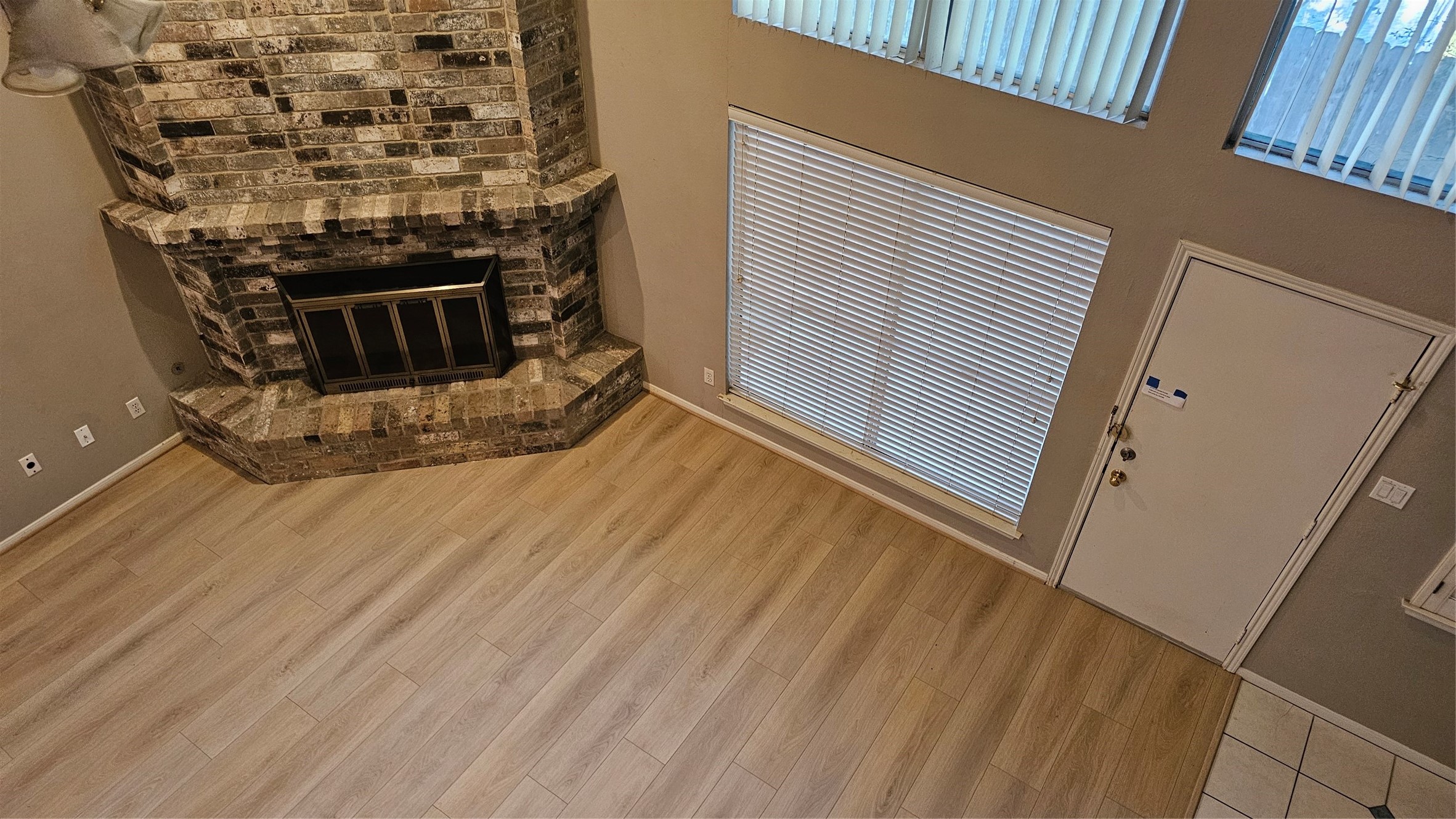 3607 Duncaster Drive Property Photo 4