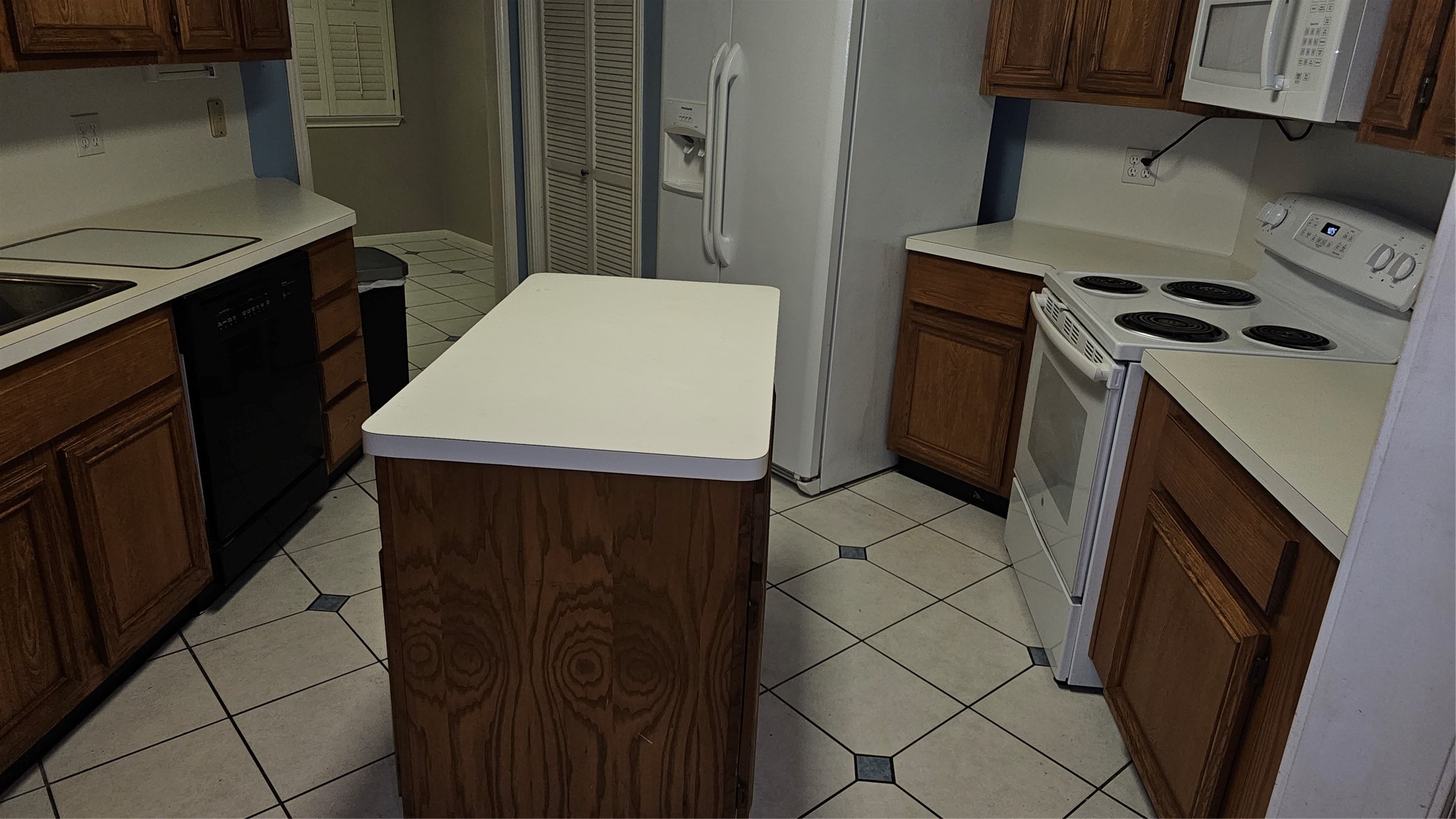 3607 Duncaster Drive Property Photo 10