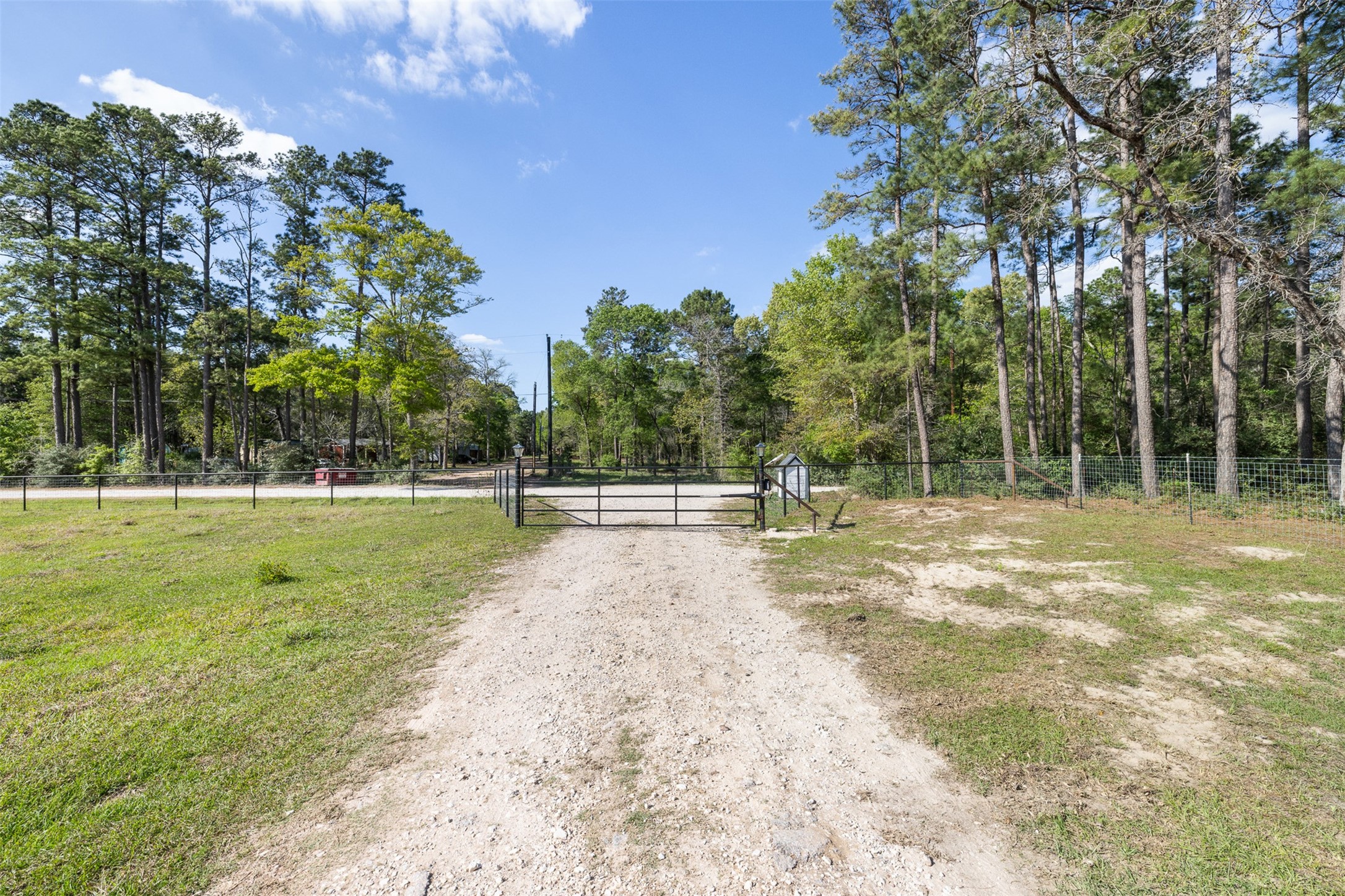 5890 Magan Road Property Photo 3