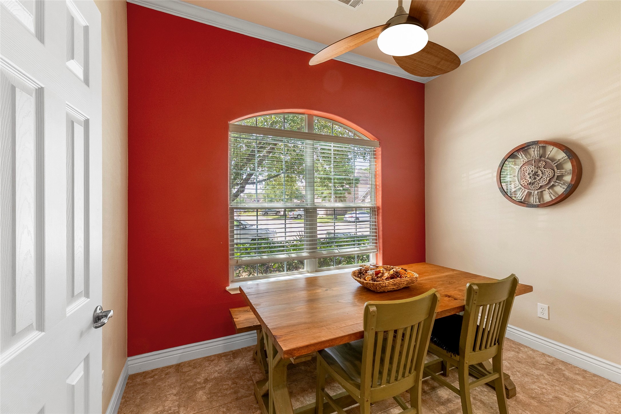 15234 Scenic Forest Drive Property Photo 5