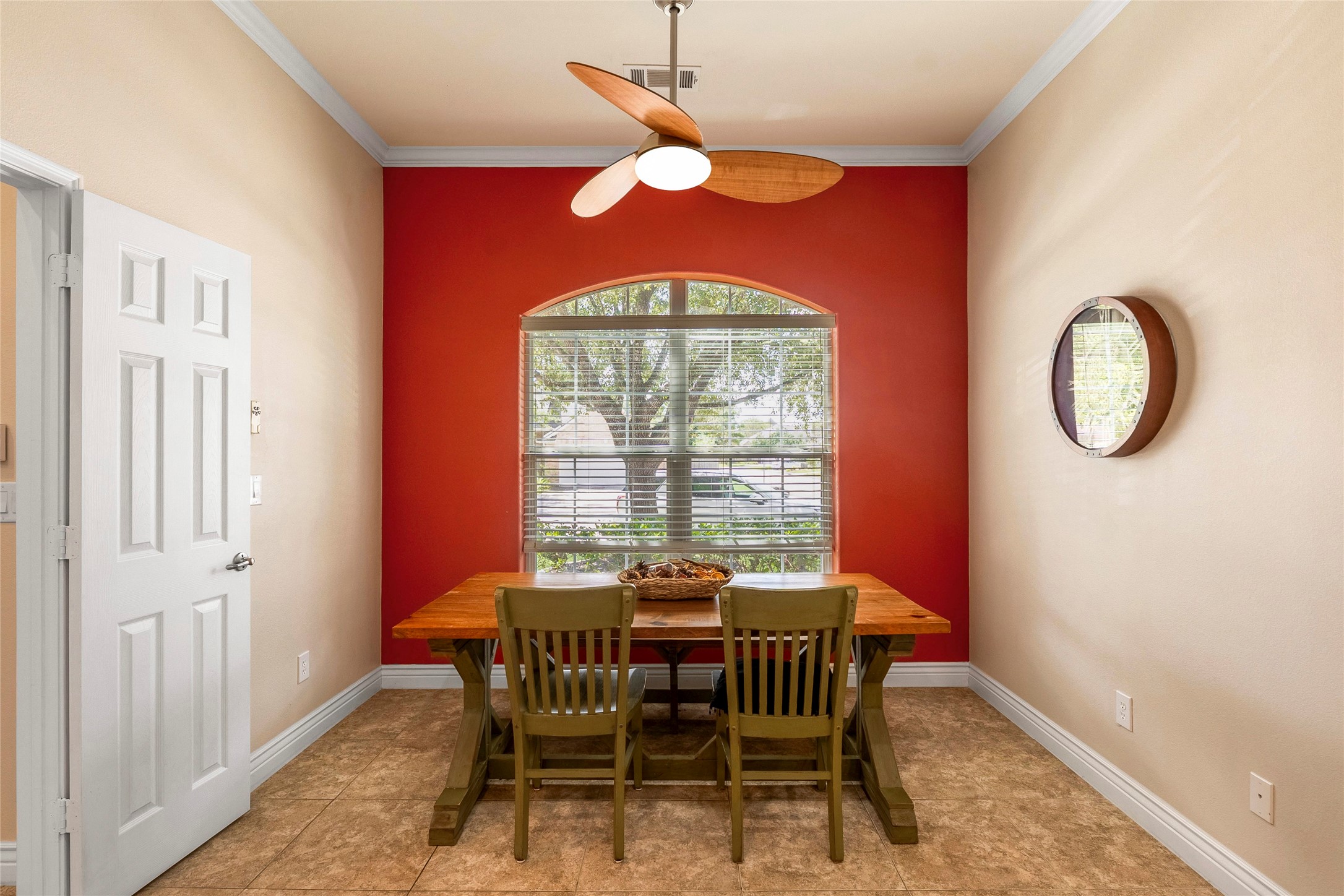 15234 Scenic Forest Drive Property Photo 6