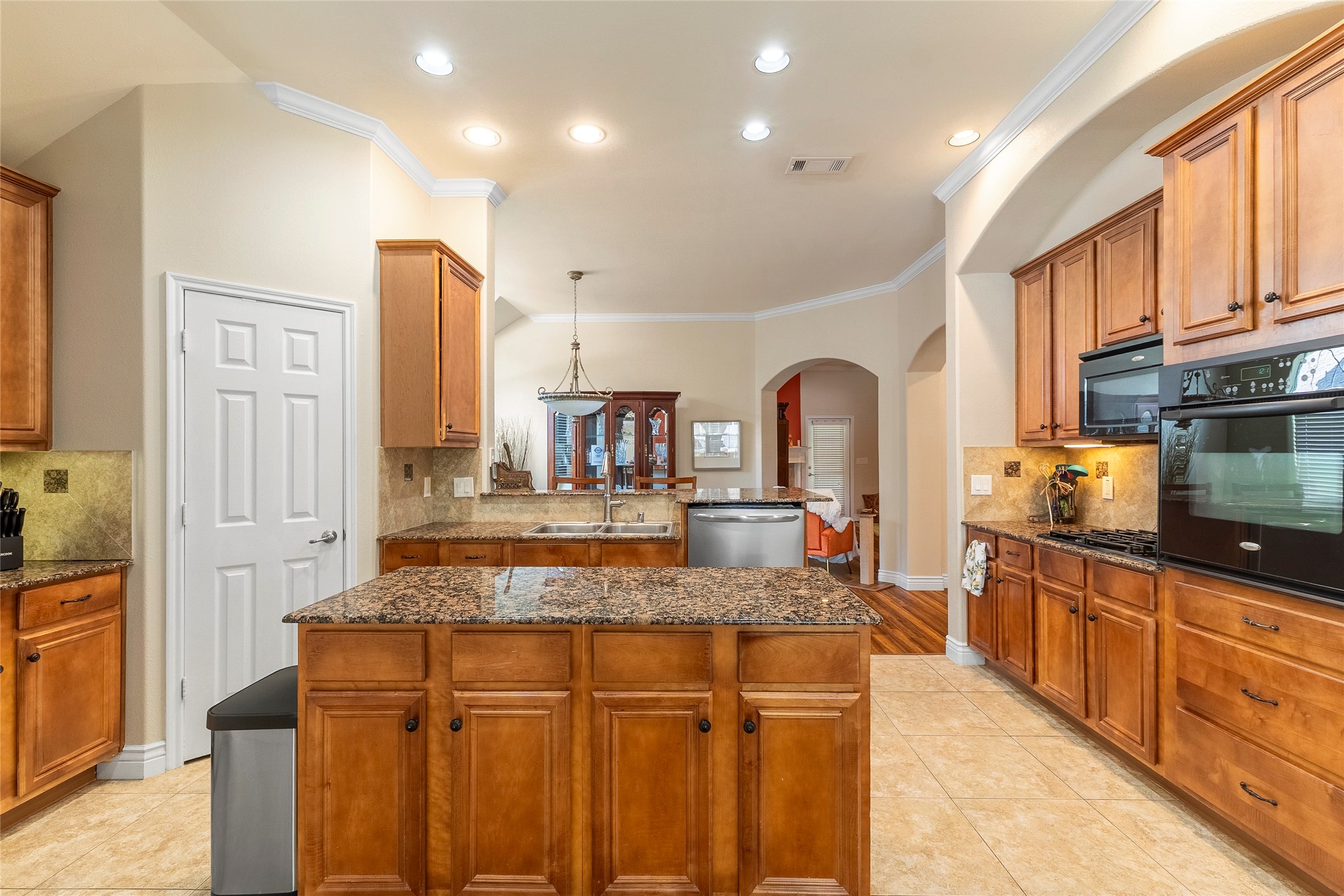 15234 Scenic Forest Drive Property Photo 9