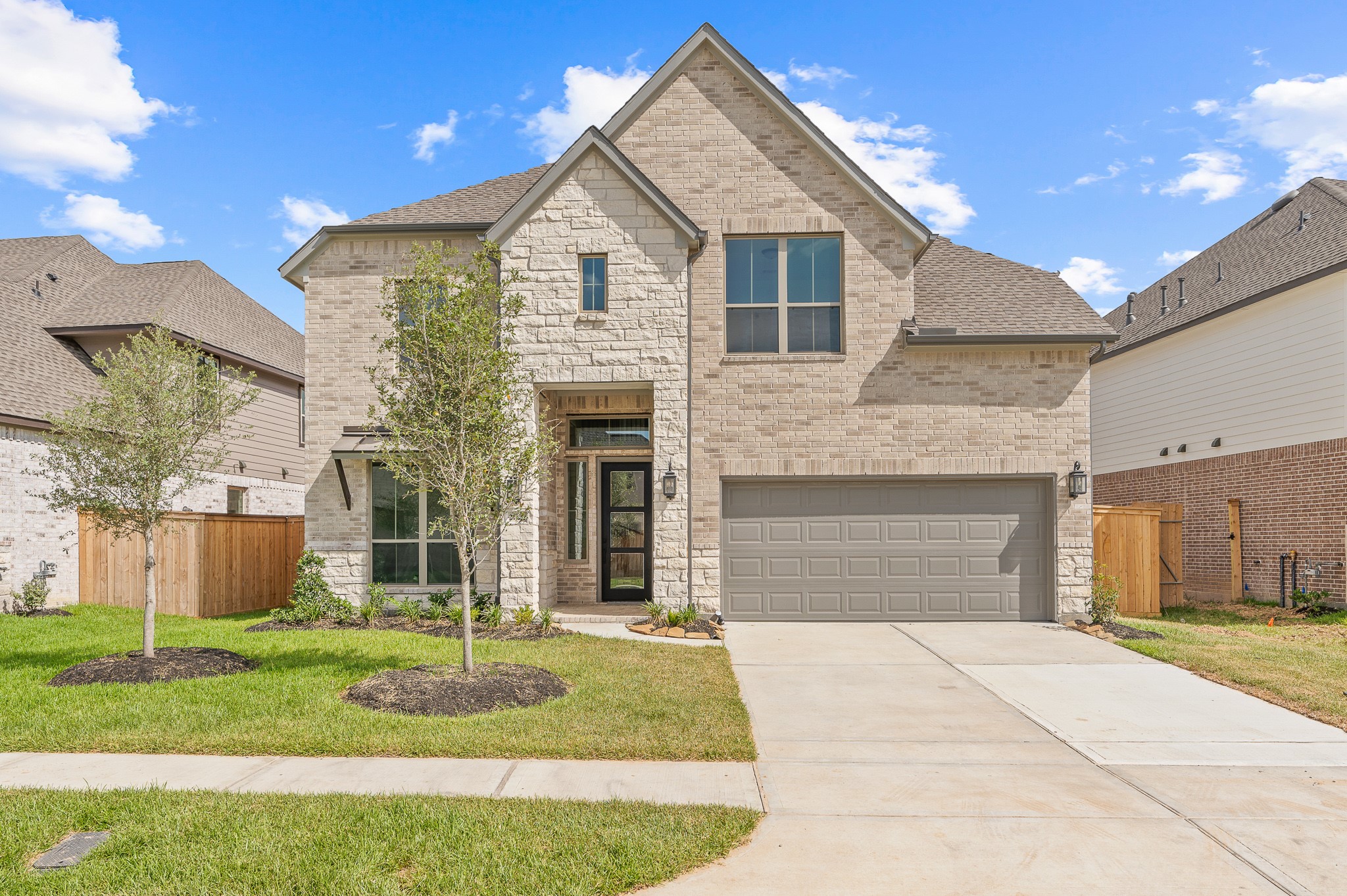 21127 Coral View Drive Property Photo 1